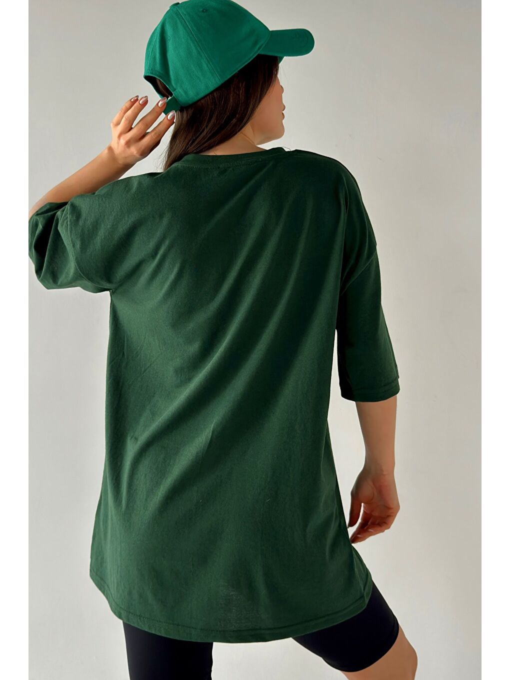 Kadın Düz Renk Nefti Yeşil Oversize Tişört-2