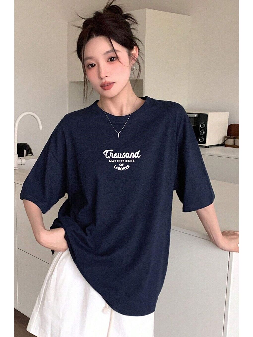 Kadın Lacivert Bisiklet Yaka Thousand Baskılı Oversize Tişört-3