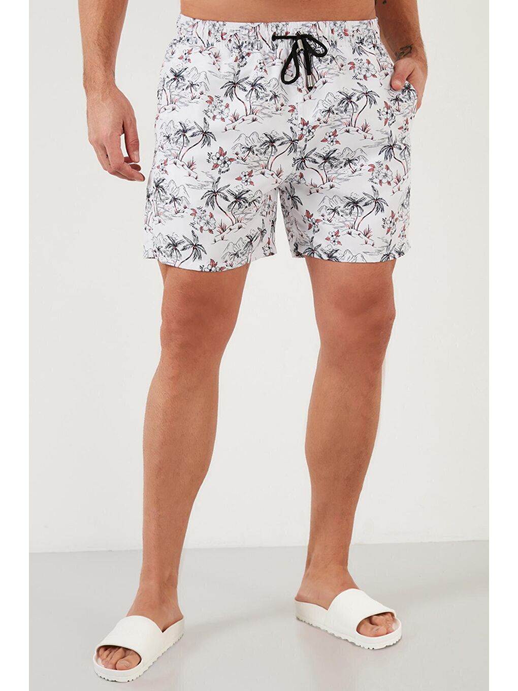 Beyaz Belden Bağlamalı Deniz Şortu Desenli Cepli Mayo Short 3800387