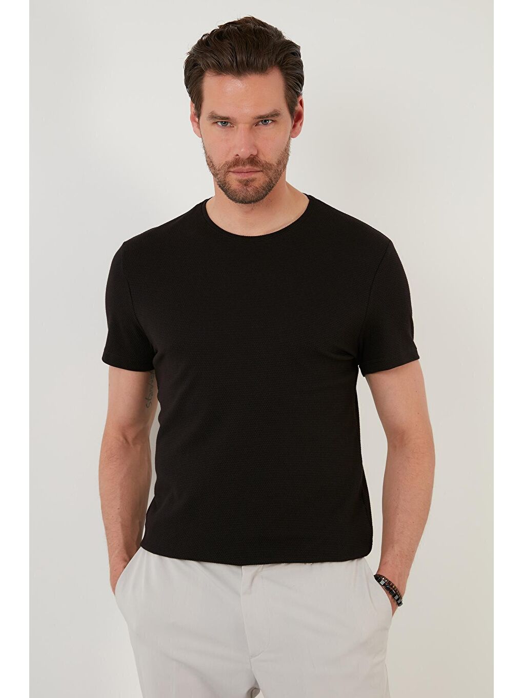 Siyah Slim Fit Bisiklet Yaka Pamuklu Dokulu Tişört 59023231