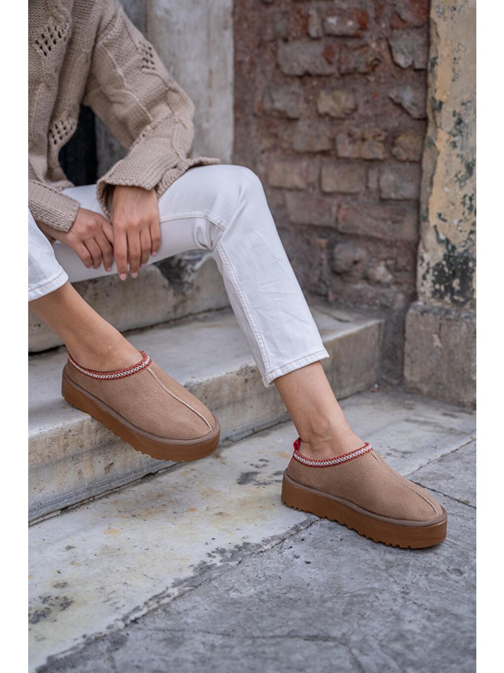 Bej Vizon Kadın Süet İçi Kürklü Yüksek Taban Ayakkabı-2