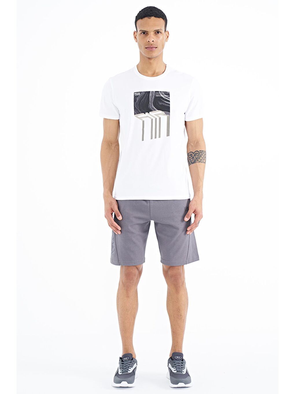 AIR JONES Louis Beyaz Standart Kalıp Erkek T-Shirt - 88202 - 4