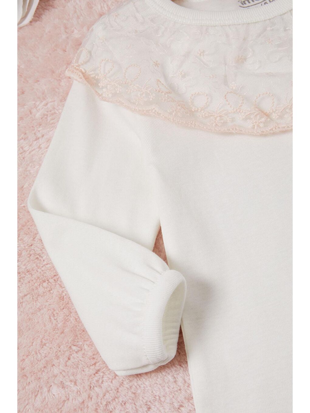 Ekru Kız Bebek Dantel Yakalı Uzun Kol Çıtçıtlı Badi 16848-1