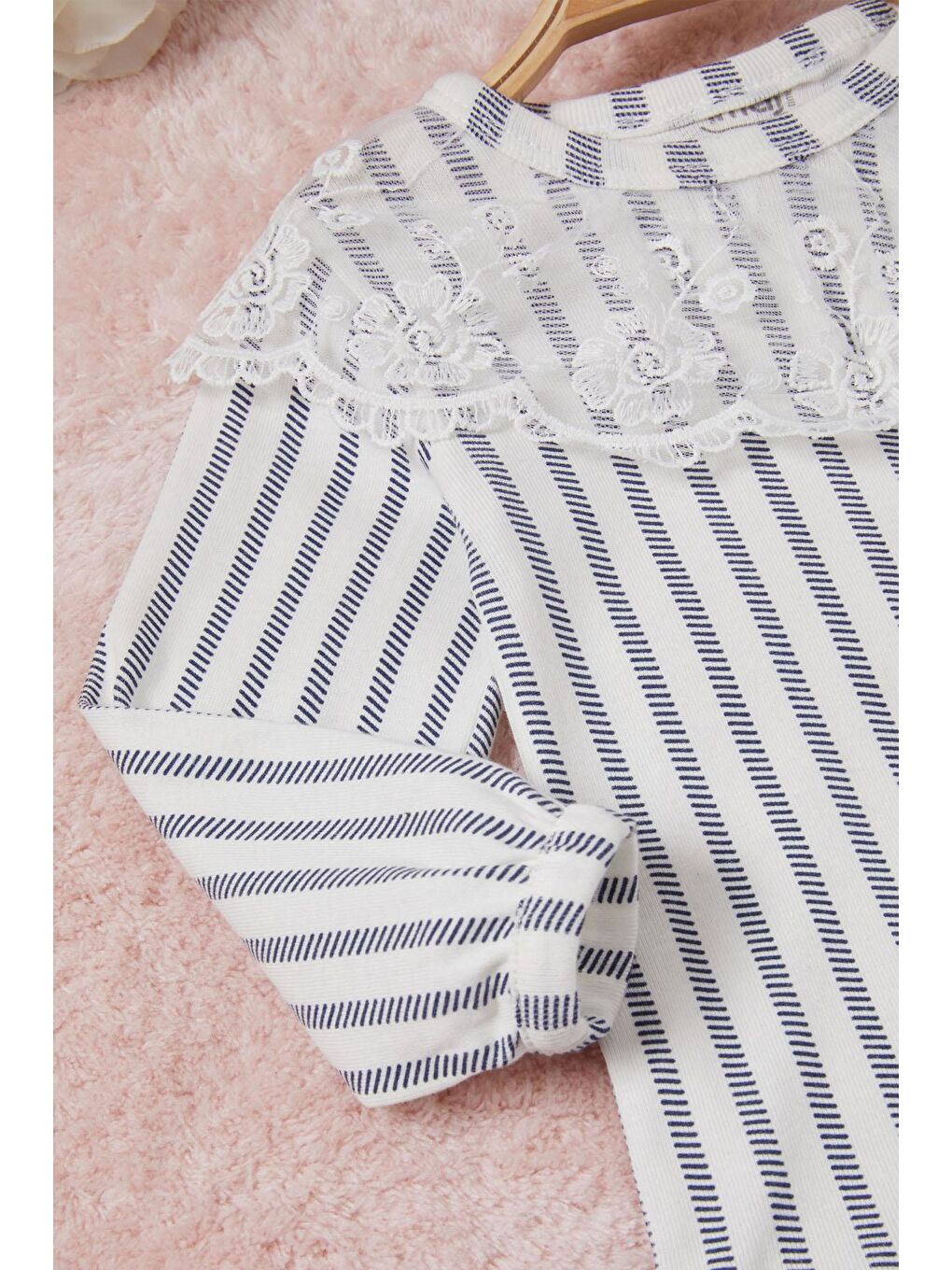 Lacivert Kız Bebek Dantel Yakalı Uzun Kol Çıtçıtlı Badi 16837-1