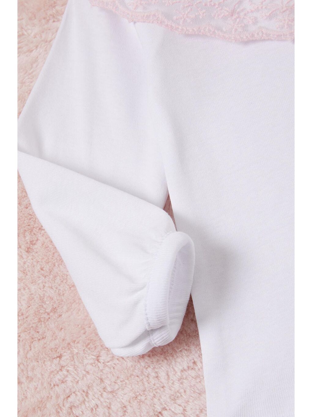 Beyaz Kız Bebek Dantel Yakalı Uzun Kol Çıtçıtlı Badi 16835-2