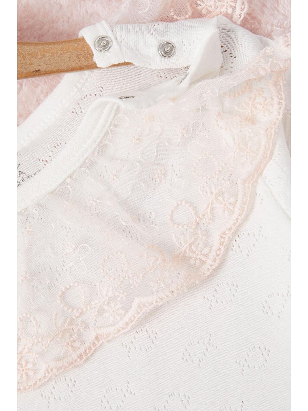 Ekru Kız Bebek Dantel Yakalı Uzun Kol Çıtçıtlı Badi 16842-3
