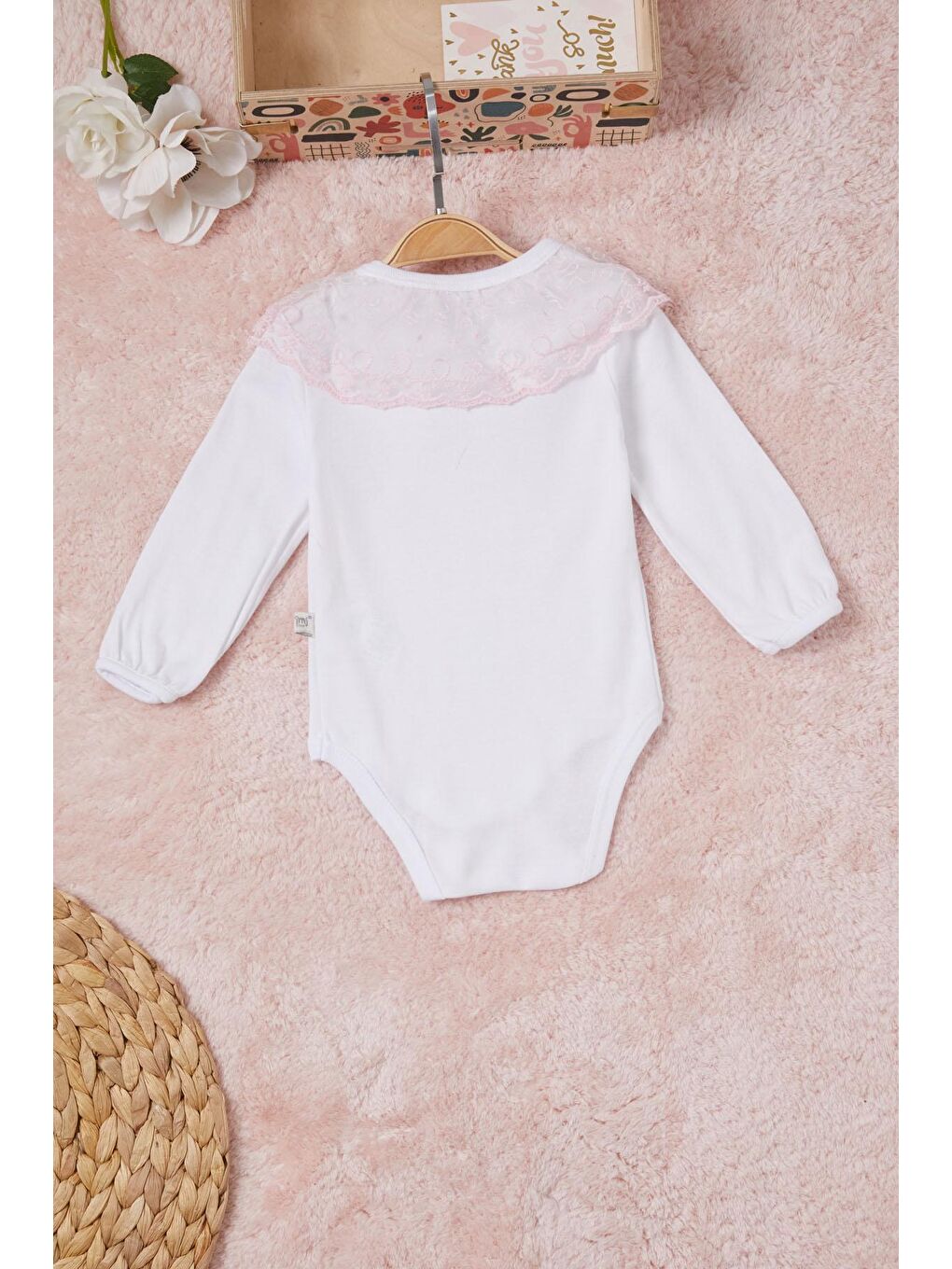 Beyaz Kız Bebek Dantel Yakalı Uzun Kol Çıtçıtlı Badi 16835-4