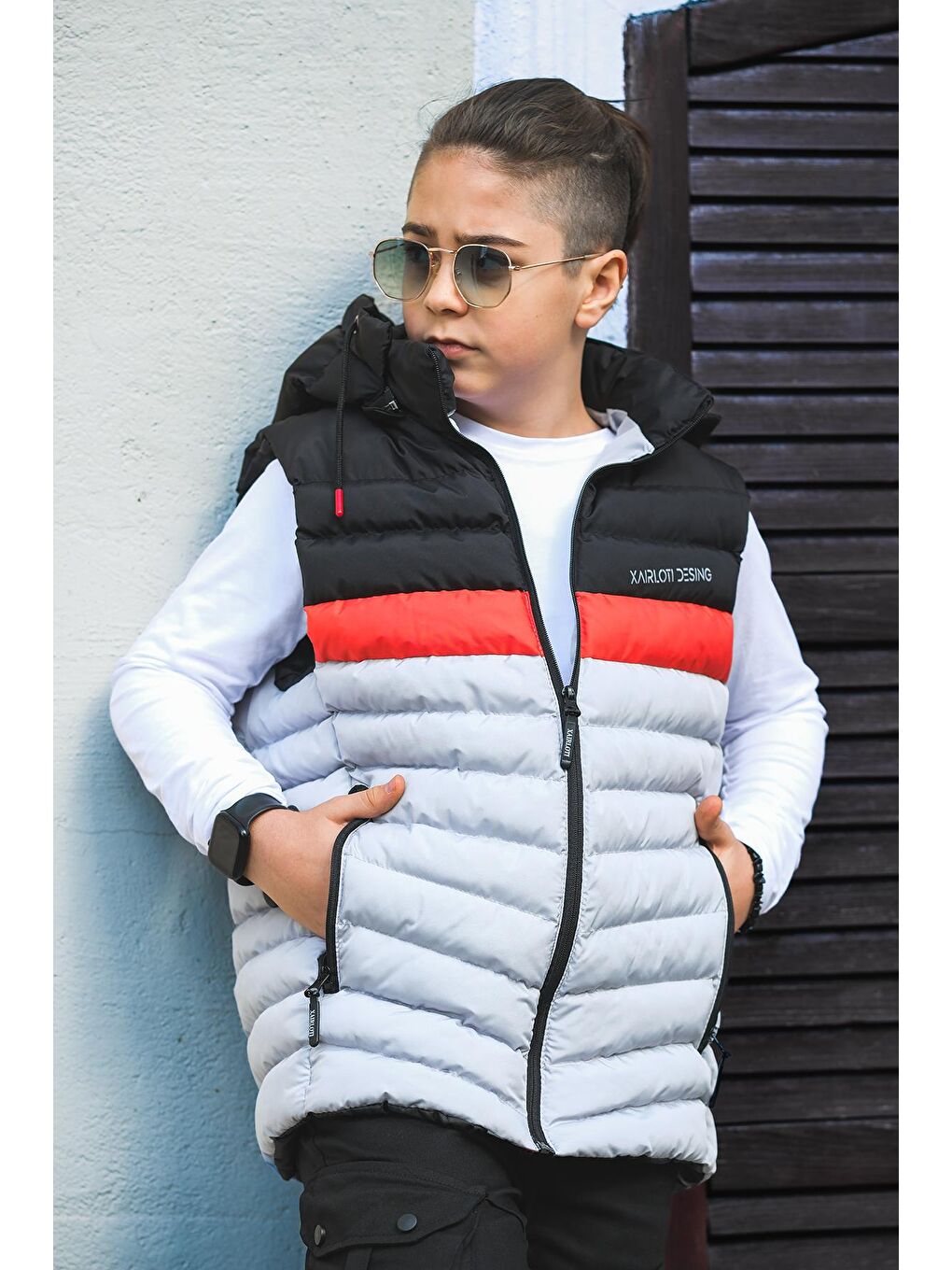 Gri Erkek Çocuk Kapüşpnlu Üç Renk Şişme Yelek YLK.2001-2