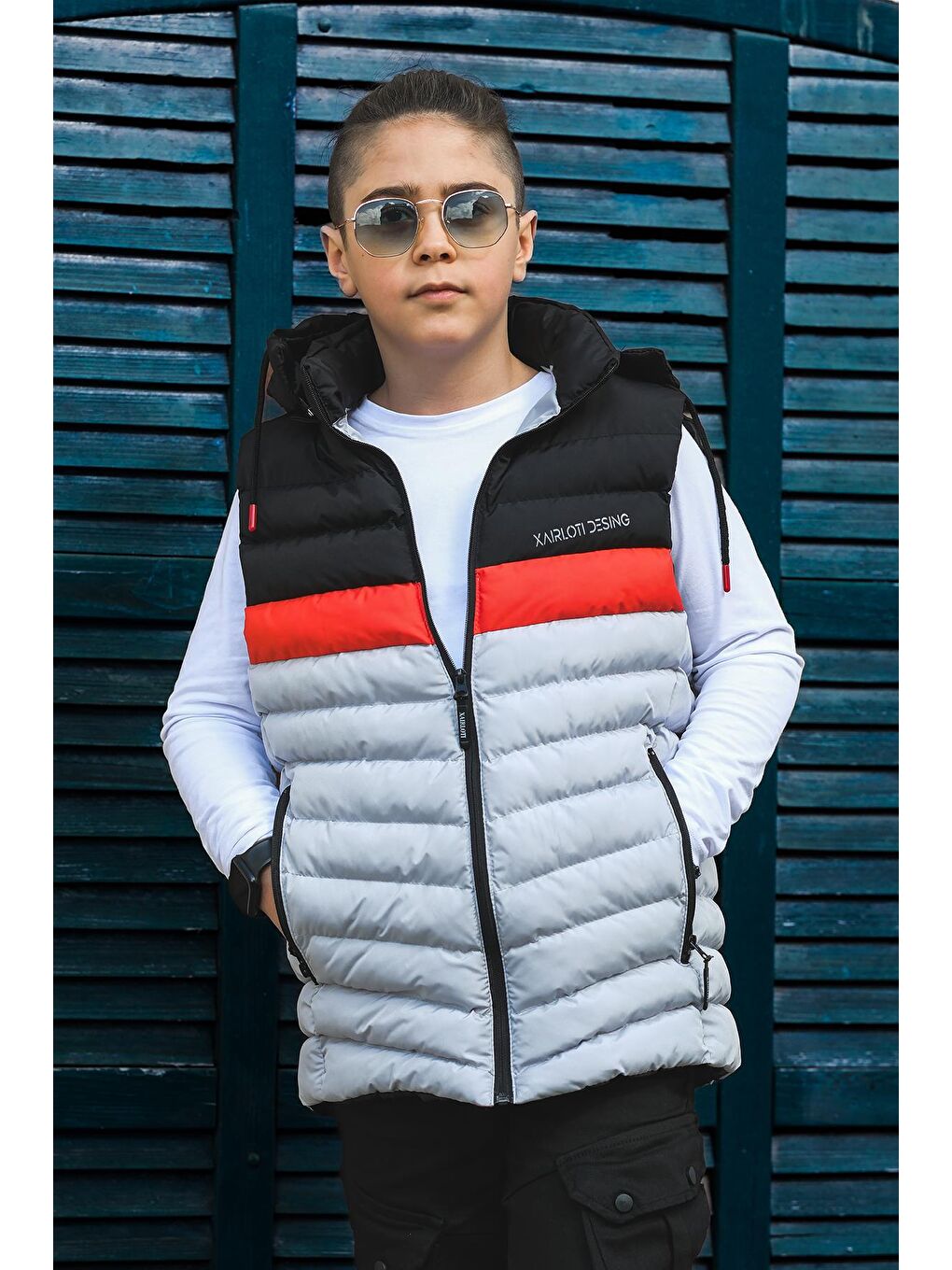 Gri Erkek Çocuk Kapüşpnlu Üç Renk Şişme Yelek YLK.2001-3