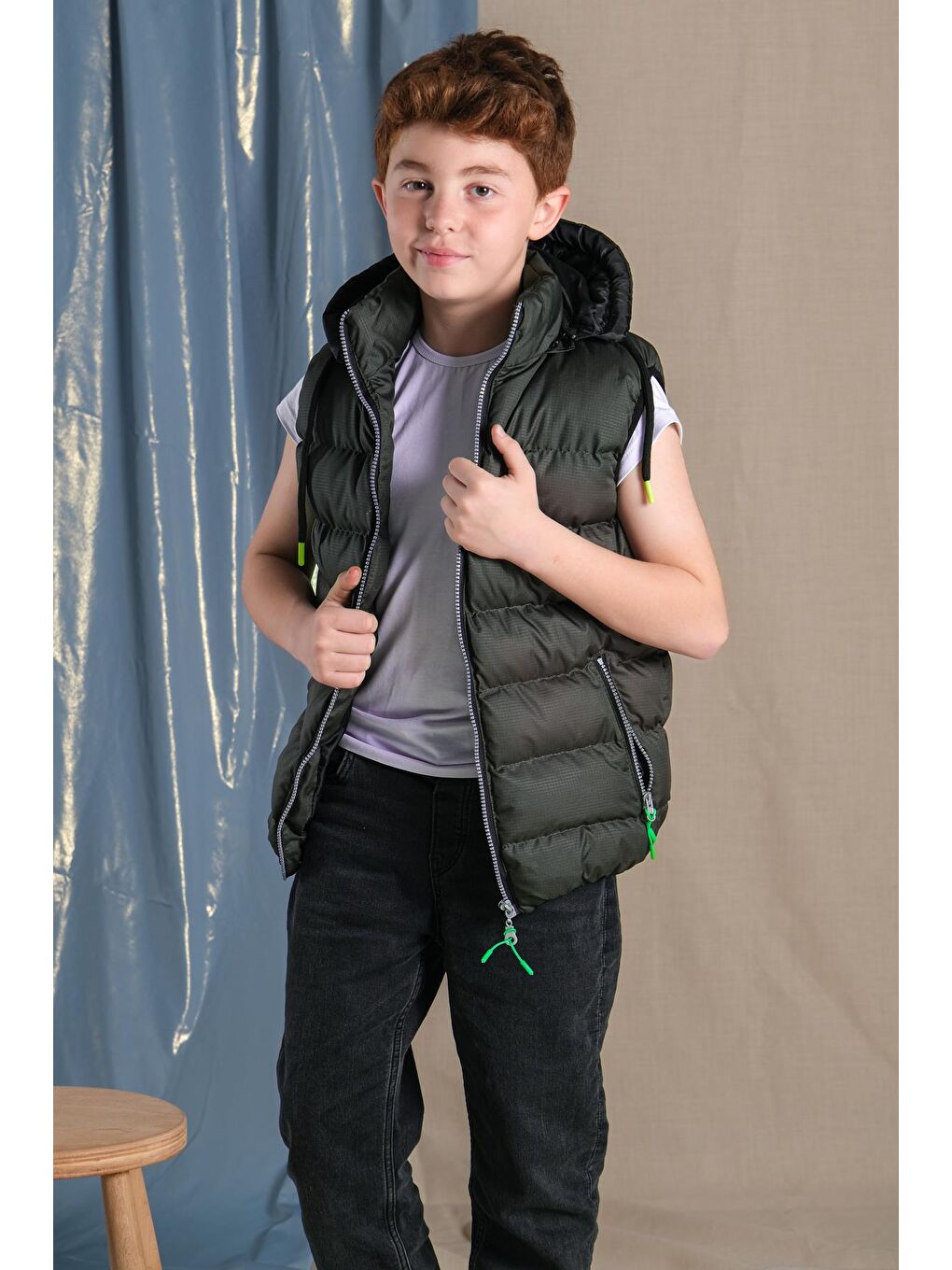 Haki Çıkarılan Kapüşonlu Erkek Çocuk Şişme Yelek-3