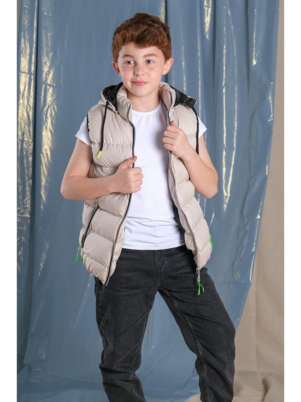 Bej Çıkarılan Kapüşonlu Erkek Çocuk Şişme Yelek-3