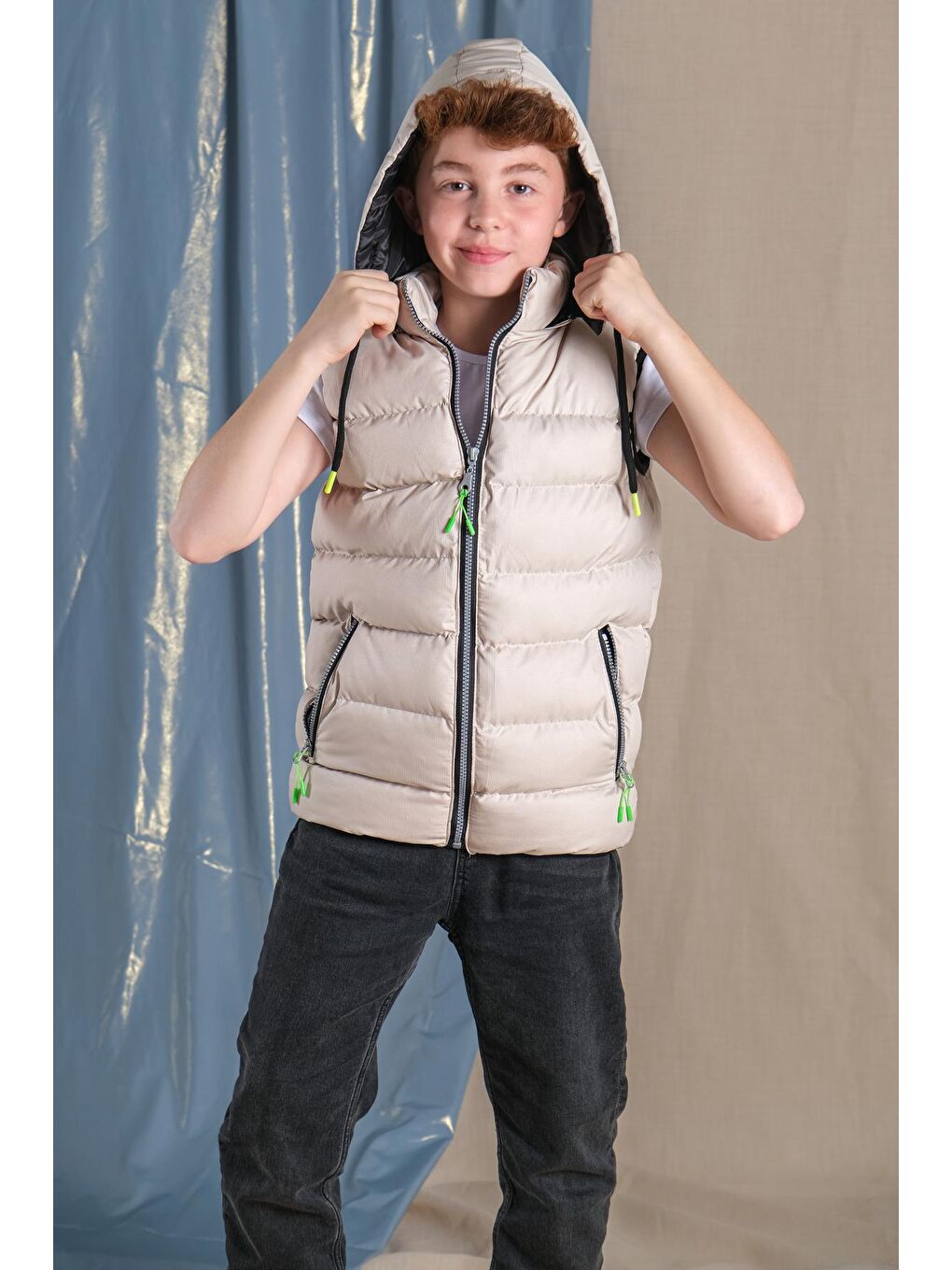 Bej Çıkarılan Kapüşonlu Erkek Çocuk Şişme Yelek-7