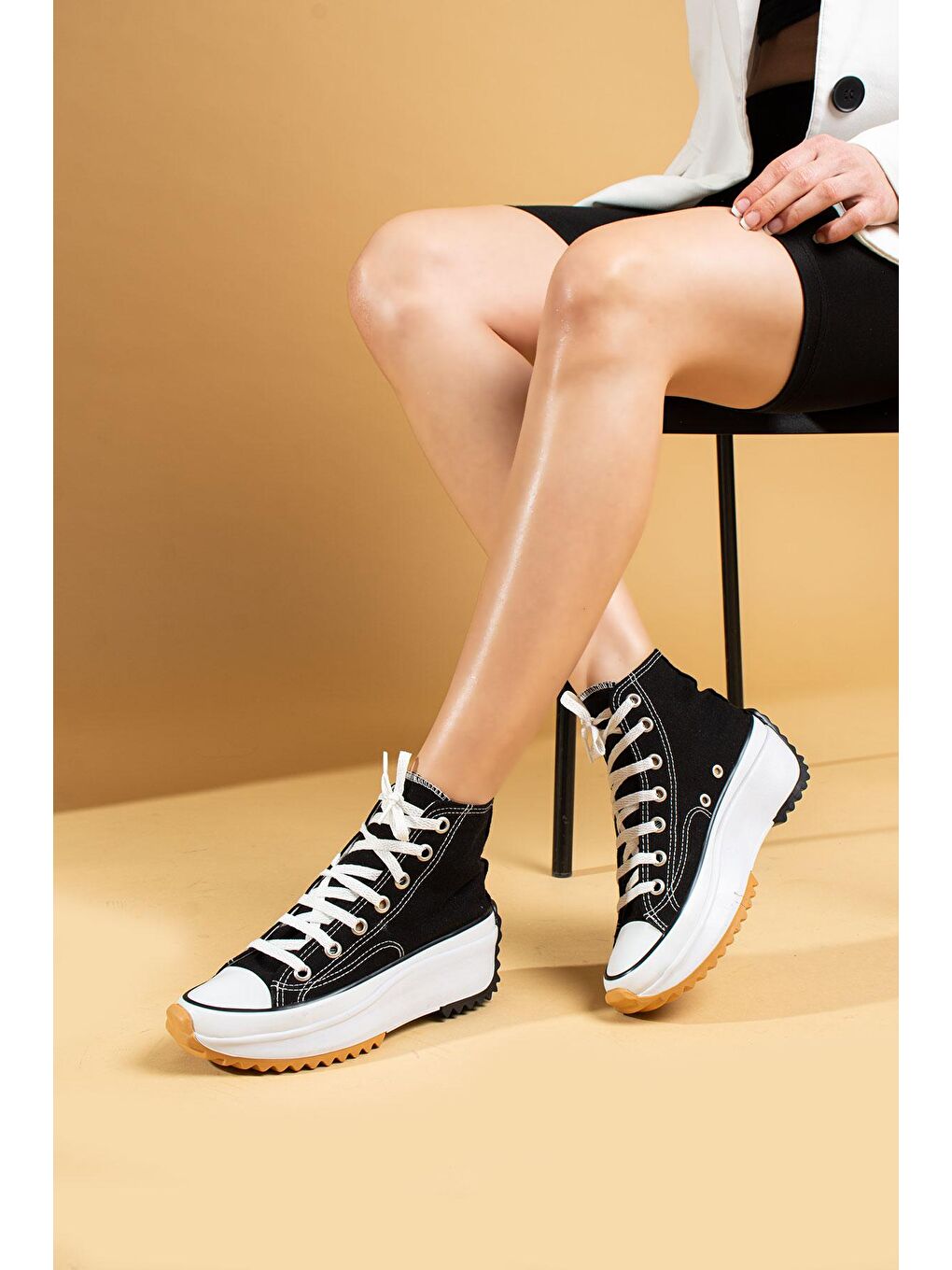 Siyah Bağcıklı Rahat Kalın Taban Bilekte Keten Kadın Sneakers 55-1000-23-2