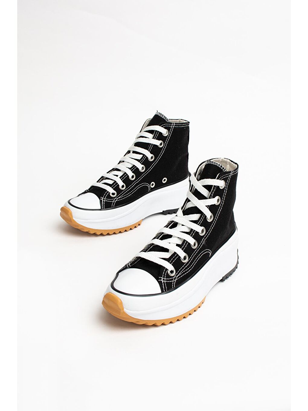 Siyah Bağcıklı Rahat Kalın Taban Bilekte Keten Kadın Sneakers 55-1000-23-3