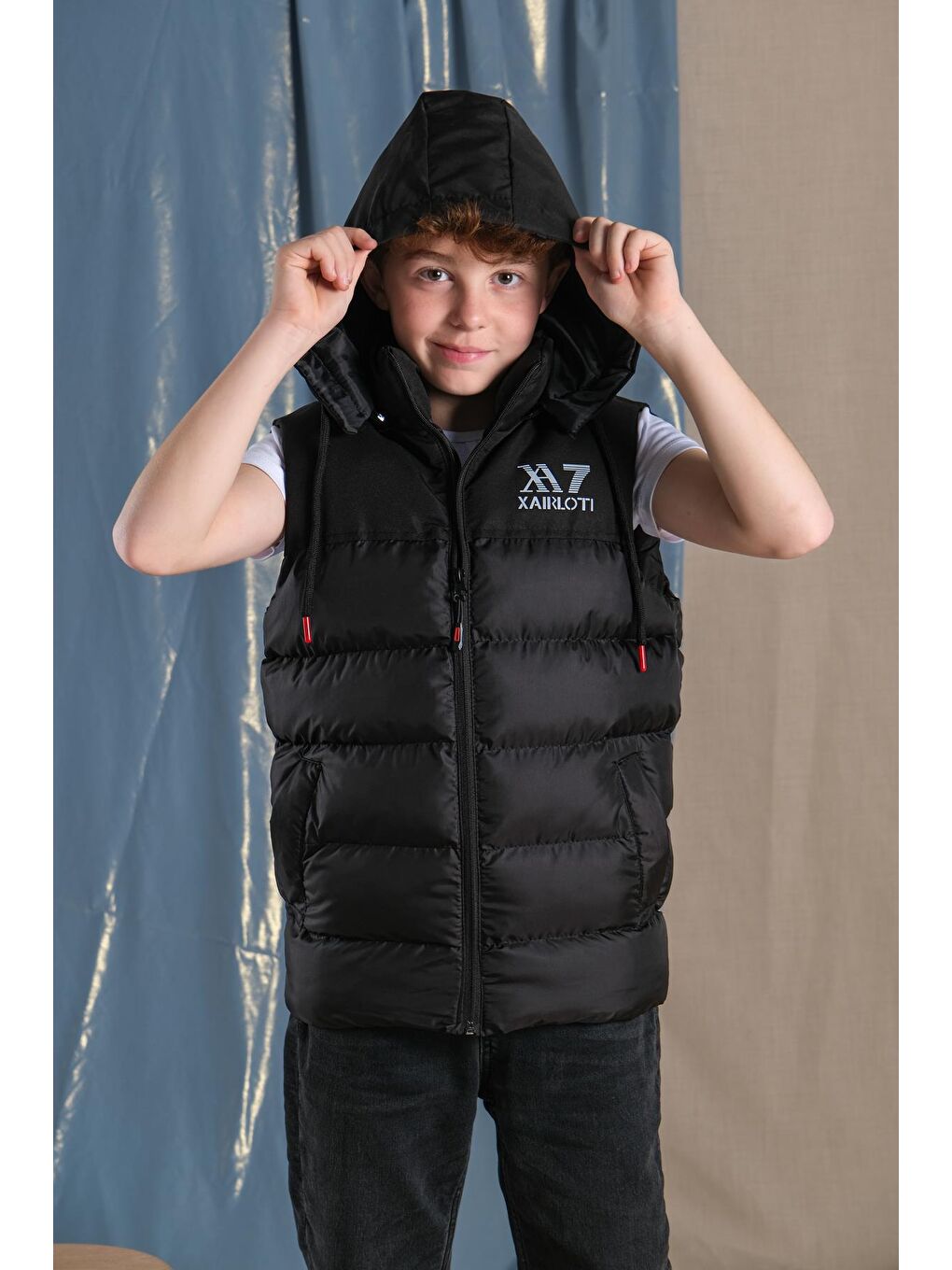 Siyah Çıkarılabilir Kapüşonlu Su Geçirmez Erkek Çocuk Şişme Yelek-6