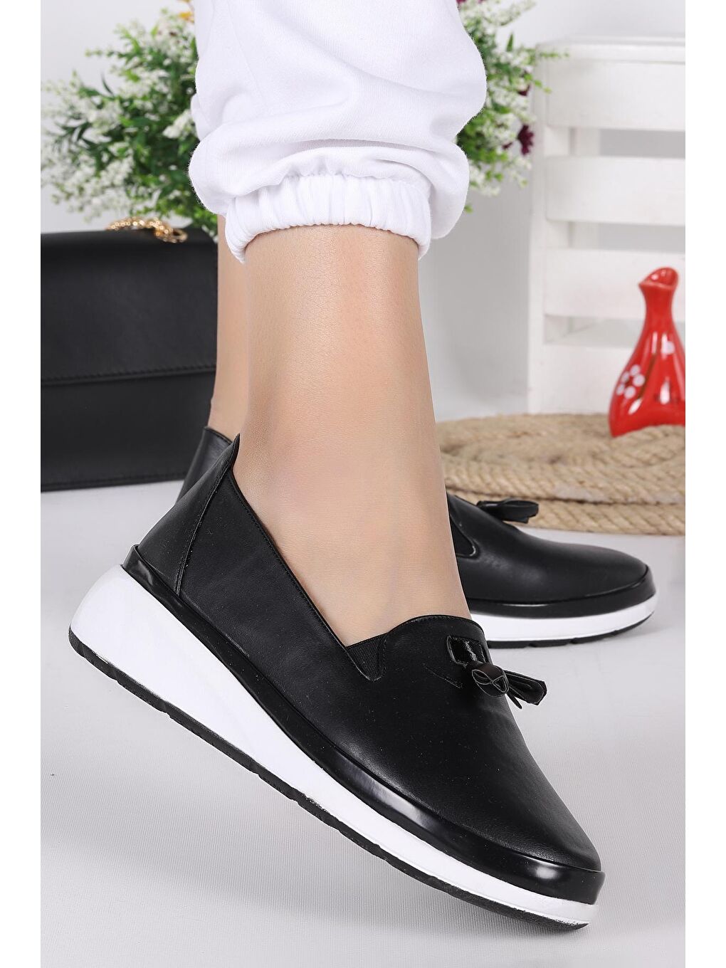 Siyah Kadın Günlük Babet Ayakkabı Cns 1022