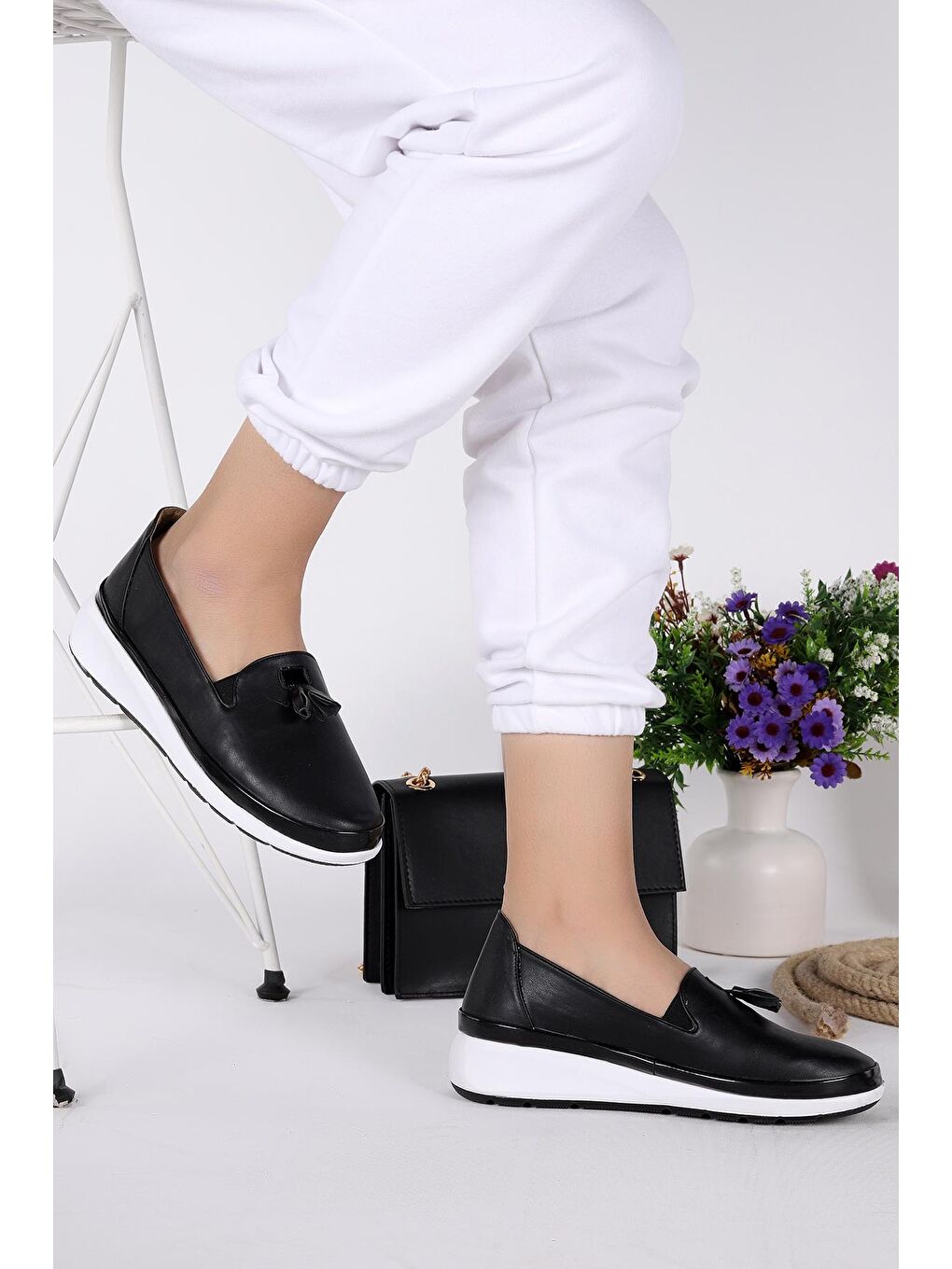 Siyah Kadın Günlük Babet Ayakkabı Cns 1022-2