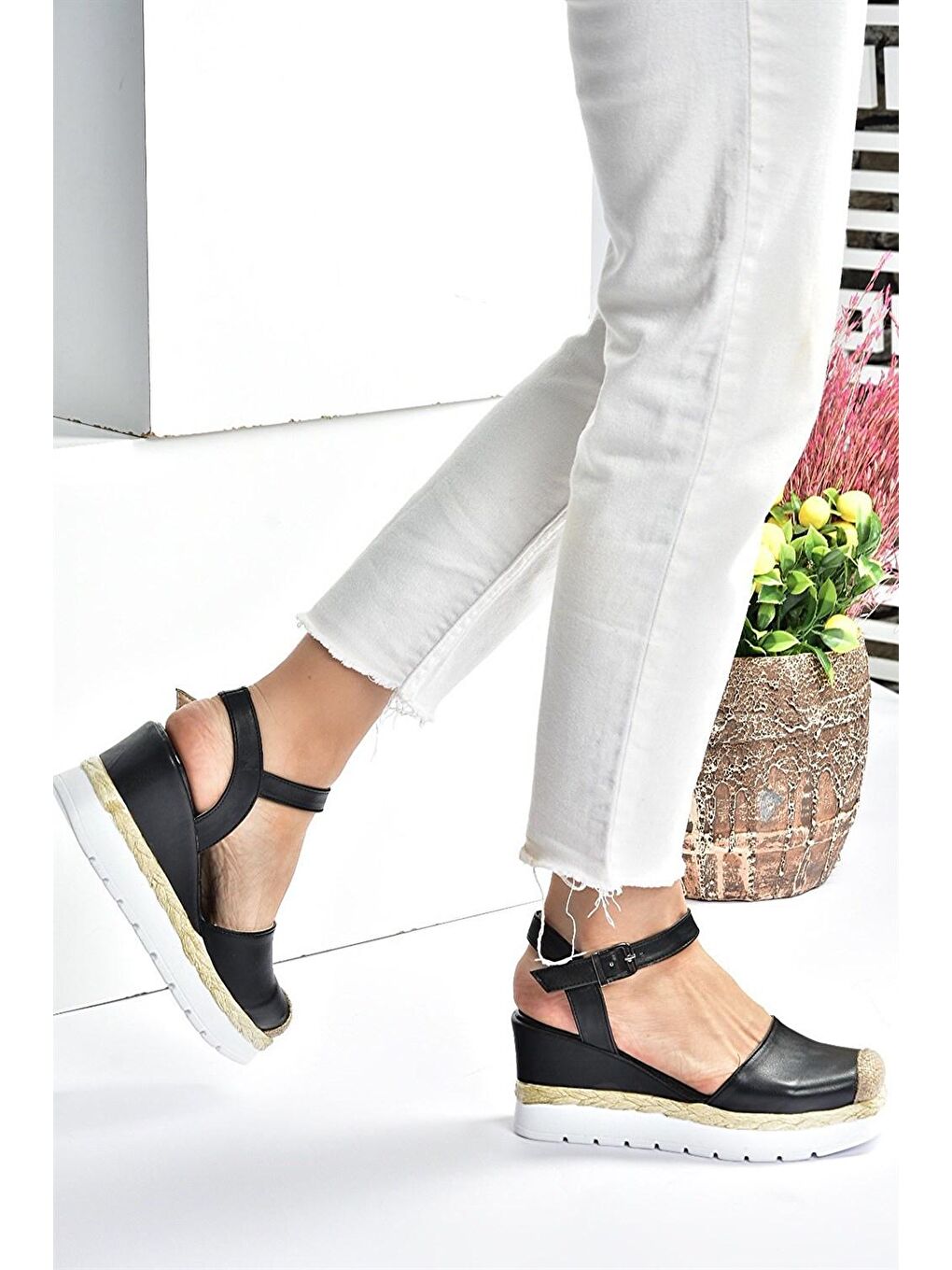 M996139209 Siyah Dolgu Taban Kadın Ayakkabı-2