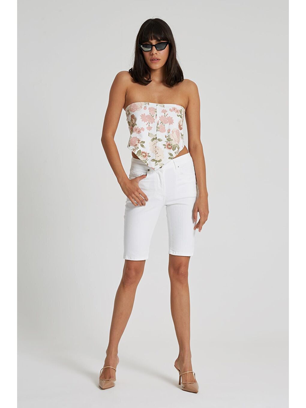 Beyaz Orta Bel Biker Jean Şort C 4534-019