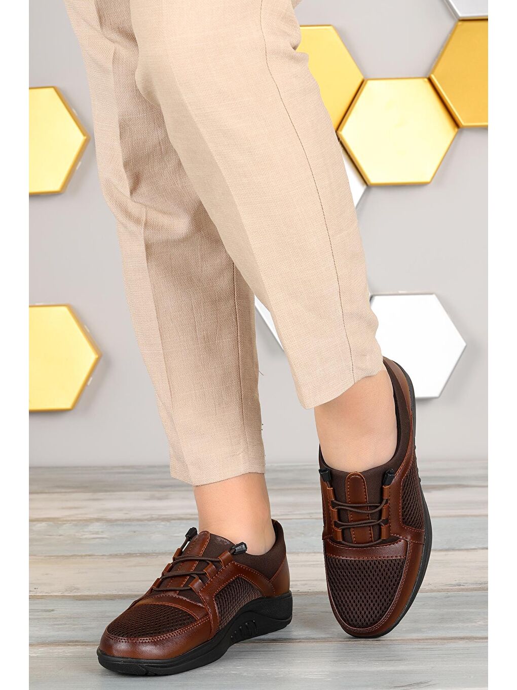 Kahverengi Rahat Konfor Özel Topuk Jeli Anne Günlük Ayakkabı  Y707-1