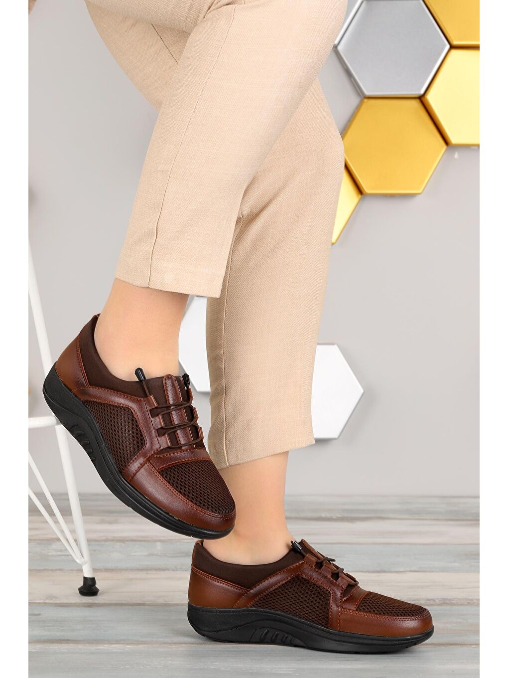 Kahverengi Rahat Konfor Özel Topuk Jeli Anne Günlük Ayakkabı  Y707-2