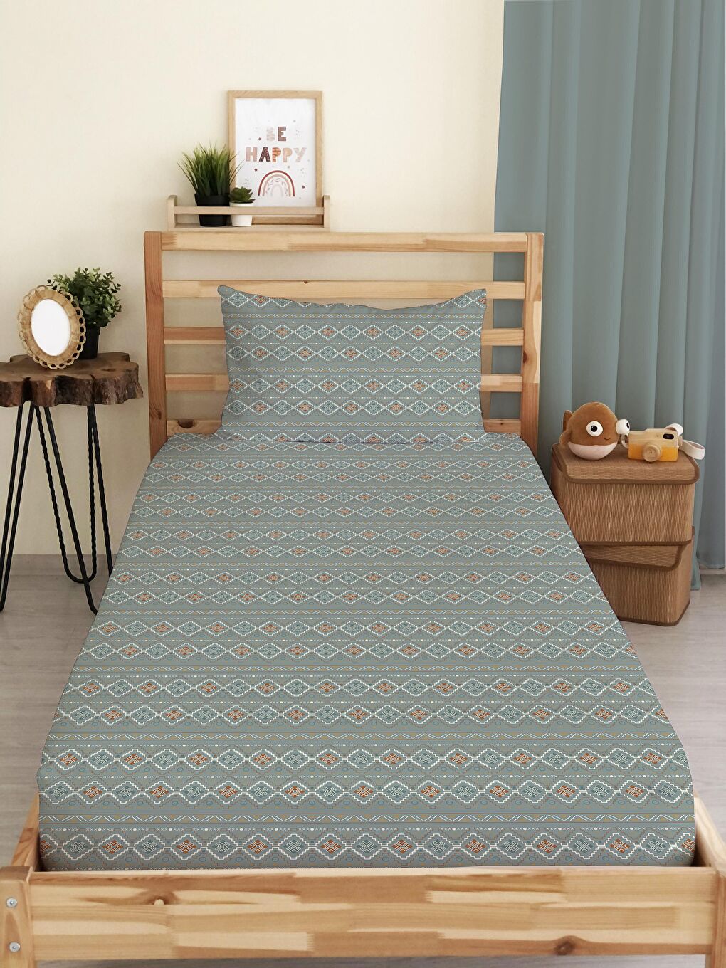 Karışık Etnik Desen Baskılı Tek Kişilik Lastikli Çarşaf Seti Renkli