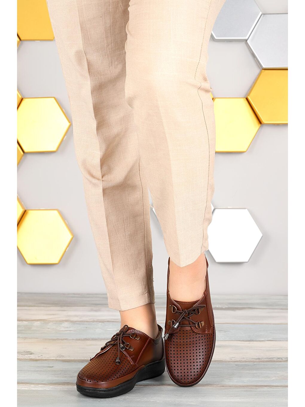 Kahverengi Rahat Konfor Özel Topuk Jeli Anne Günlük Ayakkabı Y404-1