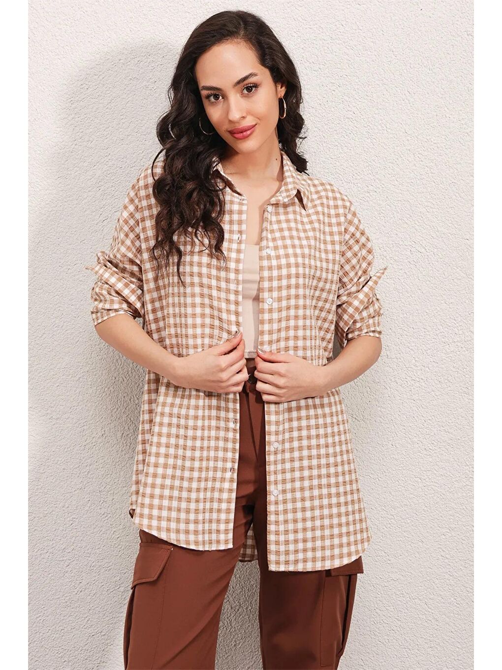 Kadın Bej Kareli Oversize Gömlek HZL22W-BD1201451-3