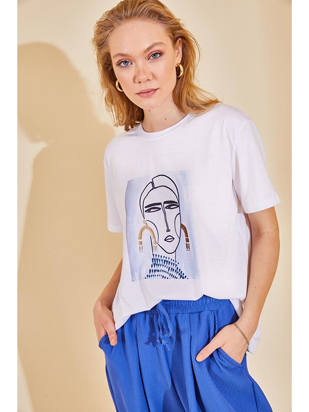 Beyaz Önü Baskılı Elastanlı Tshirt 2KXK1-46238-01-1