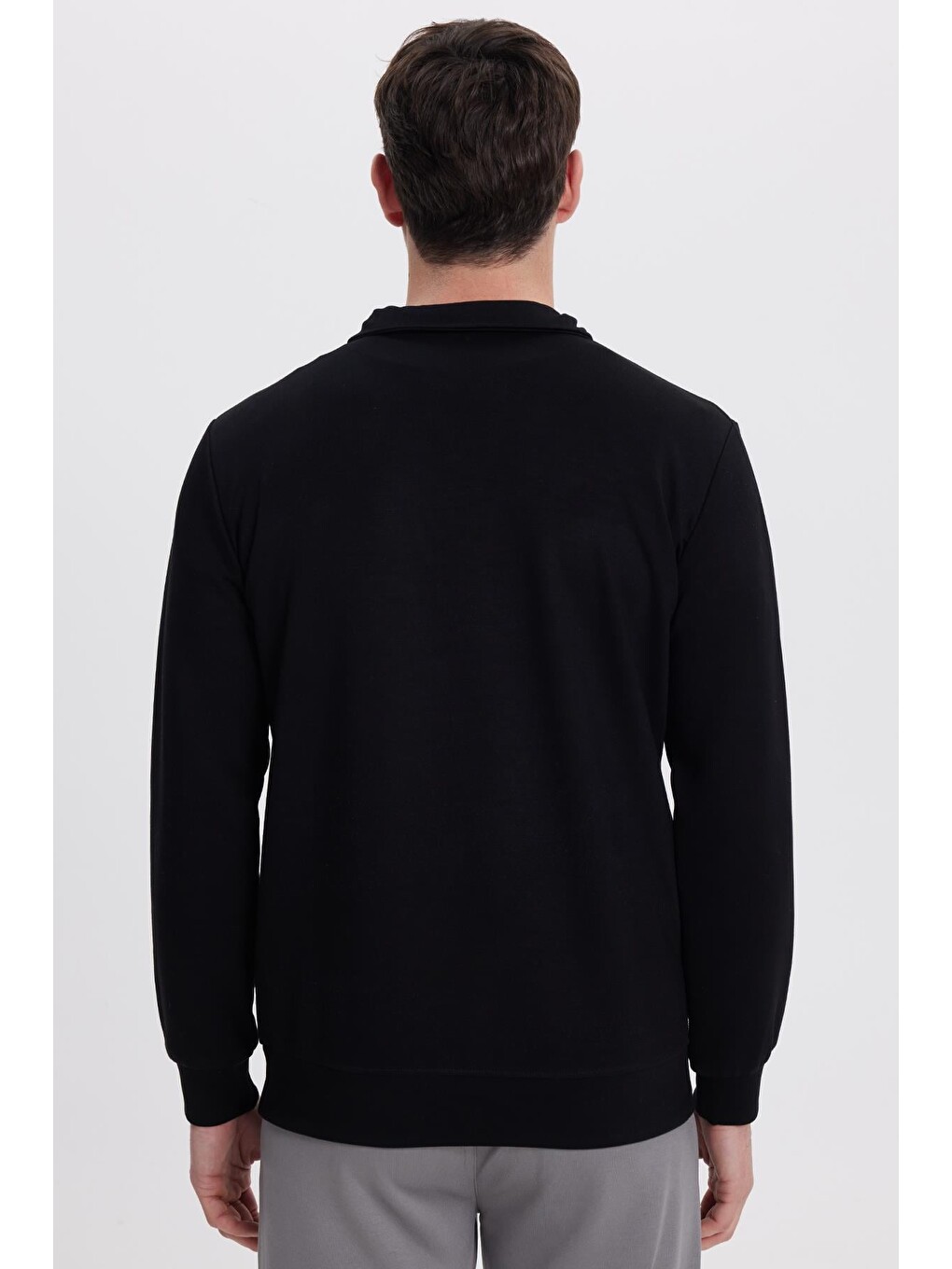 Erkek Relax Fit Rahat Kesim Polo V Yaka Siyah Sweatshirt-6