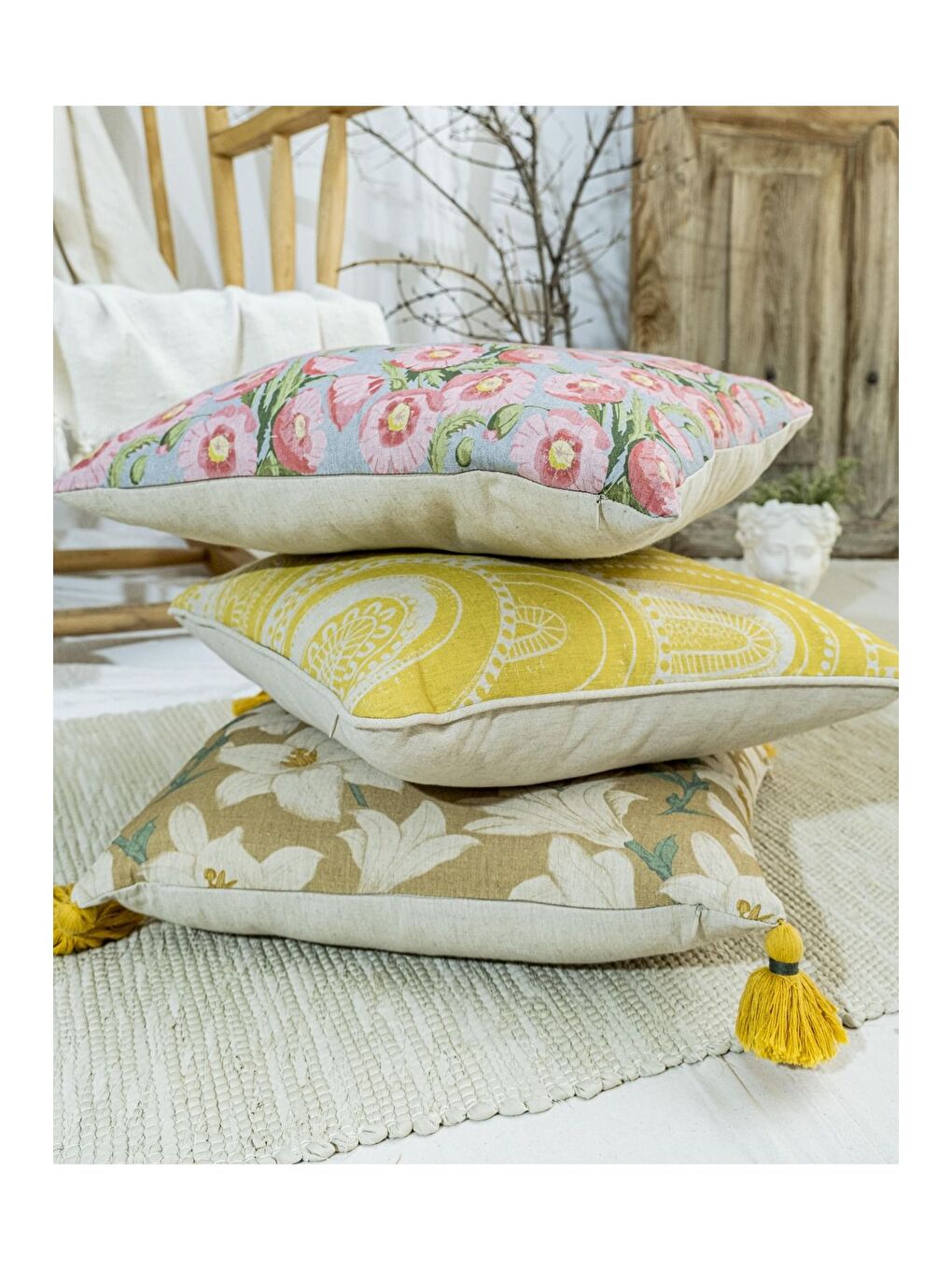 Sarı Bohem Tarzı Keten Pamuklu Dijital Baskı Desenli Biyeli 45x45 Kırlent Kılıfı-5