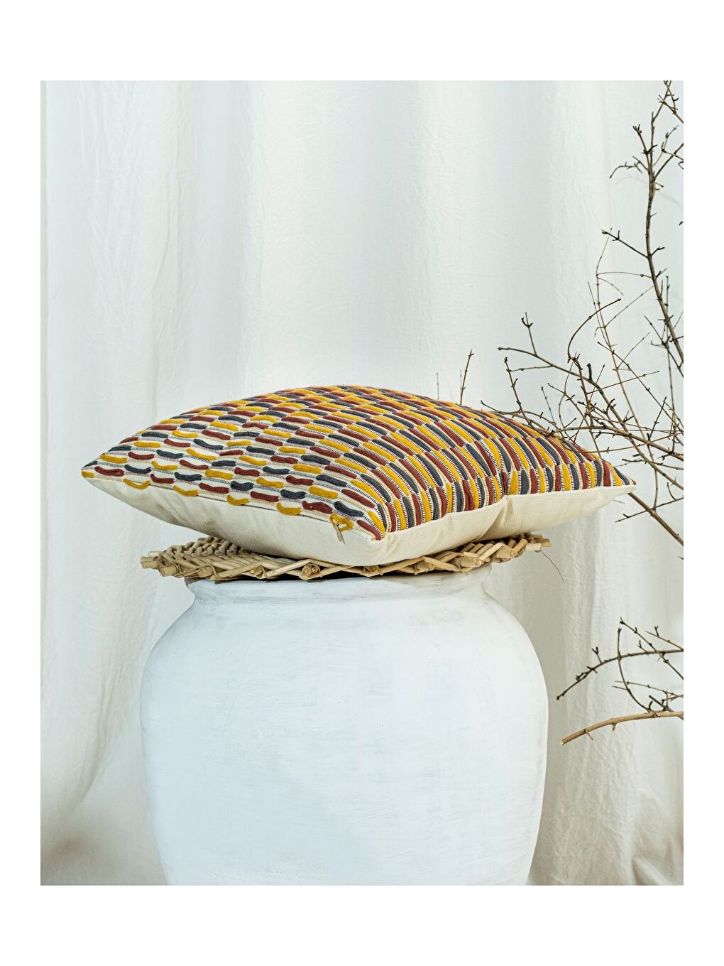 Ekru Bohem Tarzı Pamuklu Kendinden Dokulu Renkli 45x45 Kırlent Kılıfı-3