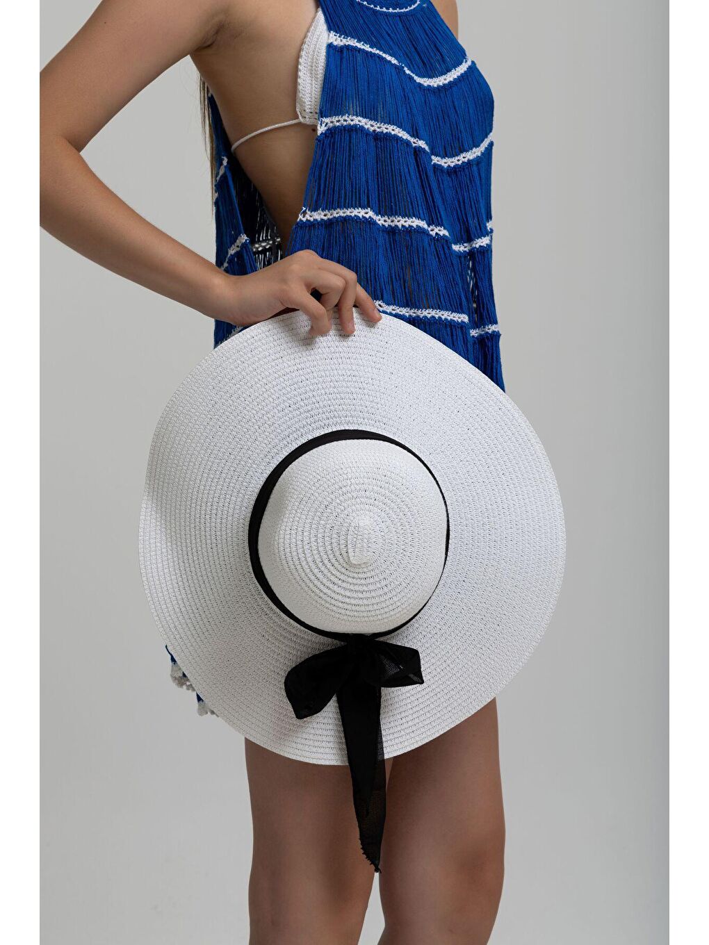 Fiyonklu Beyaz Geniş Hasır Şapka HSR2081-3