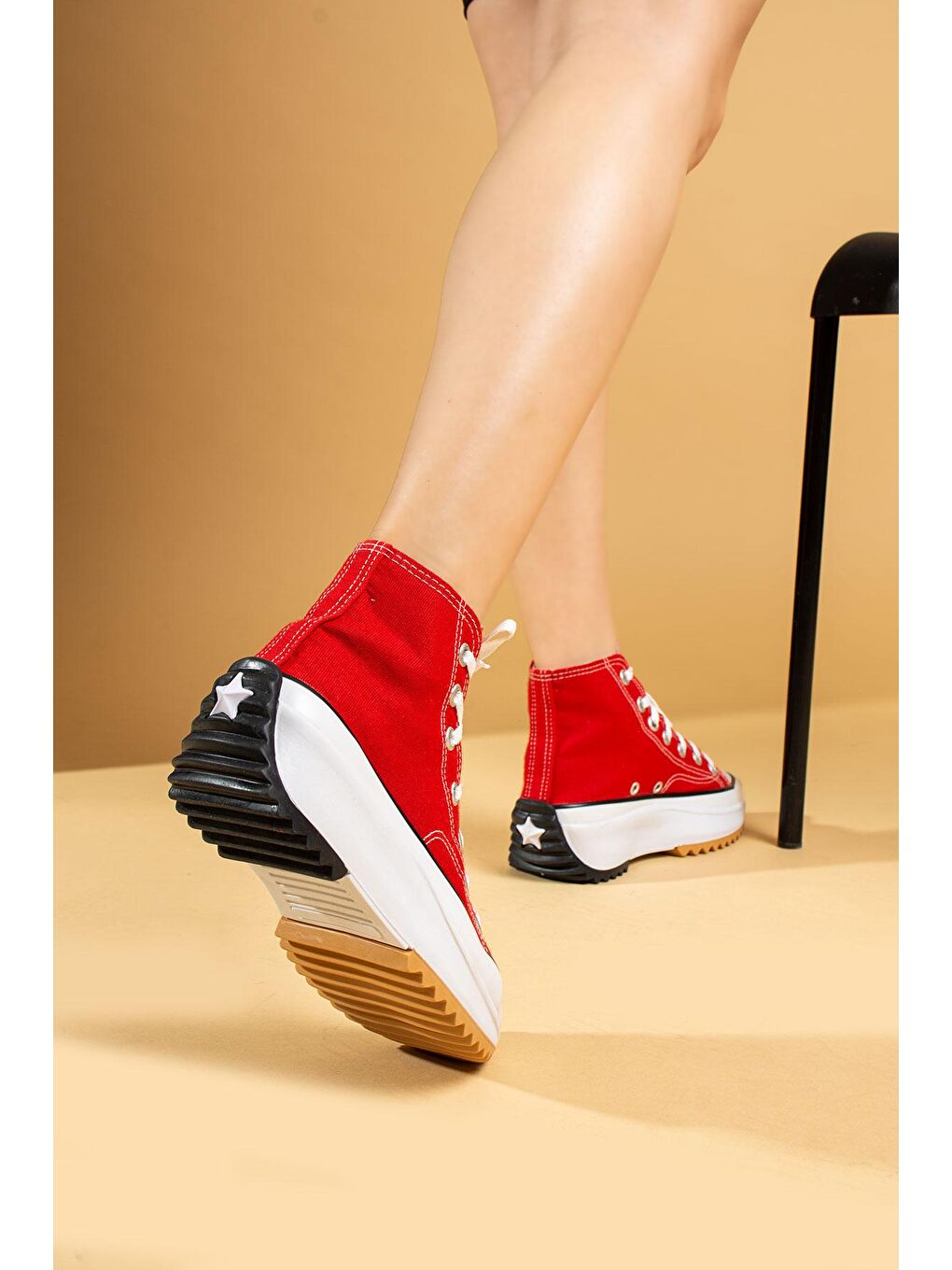 Kırmızı Bağcıklı Rahat Kalın Taban Bilekte Keten Kadın Sneakers 55-1000-23-2