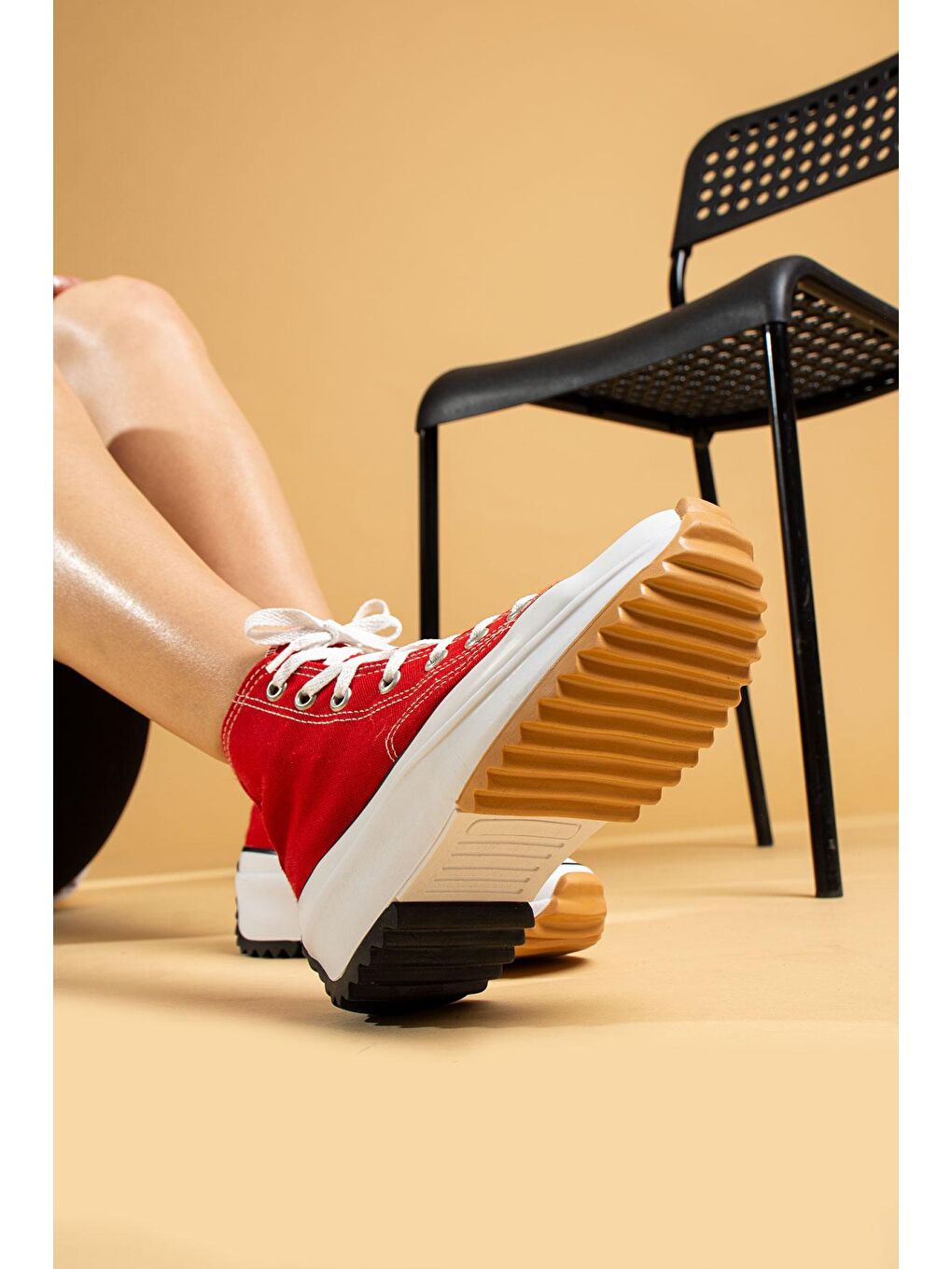 Kırmızı Bağcıklı Rahat Kalın Taban Bilekte Keten Kadın Sneakers 55-1000-23-3