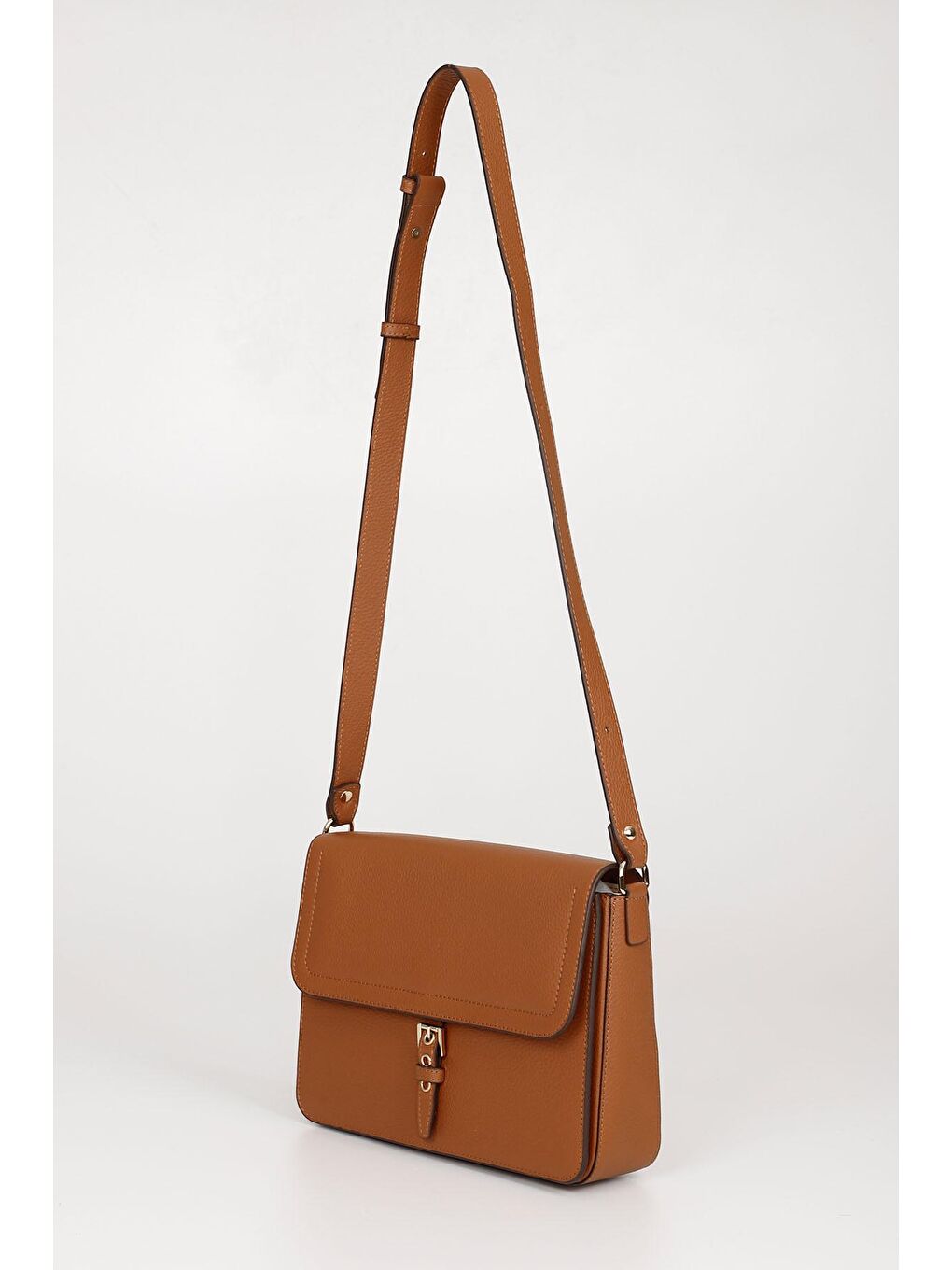 Kahverengi Platinum Hakiki Deri Orta Boy Kadın Omuz Çantası Q8254-3