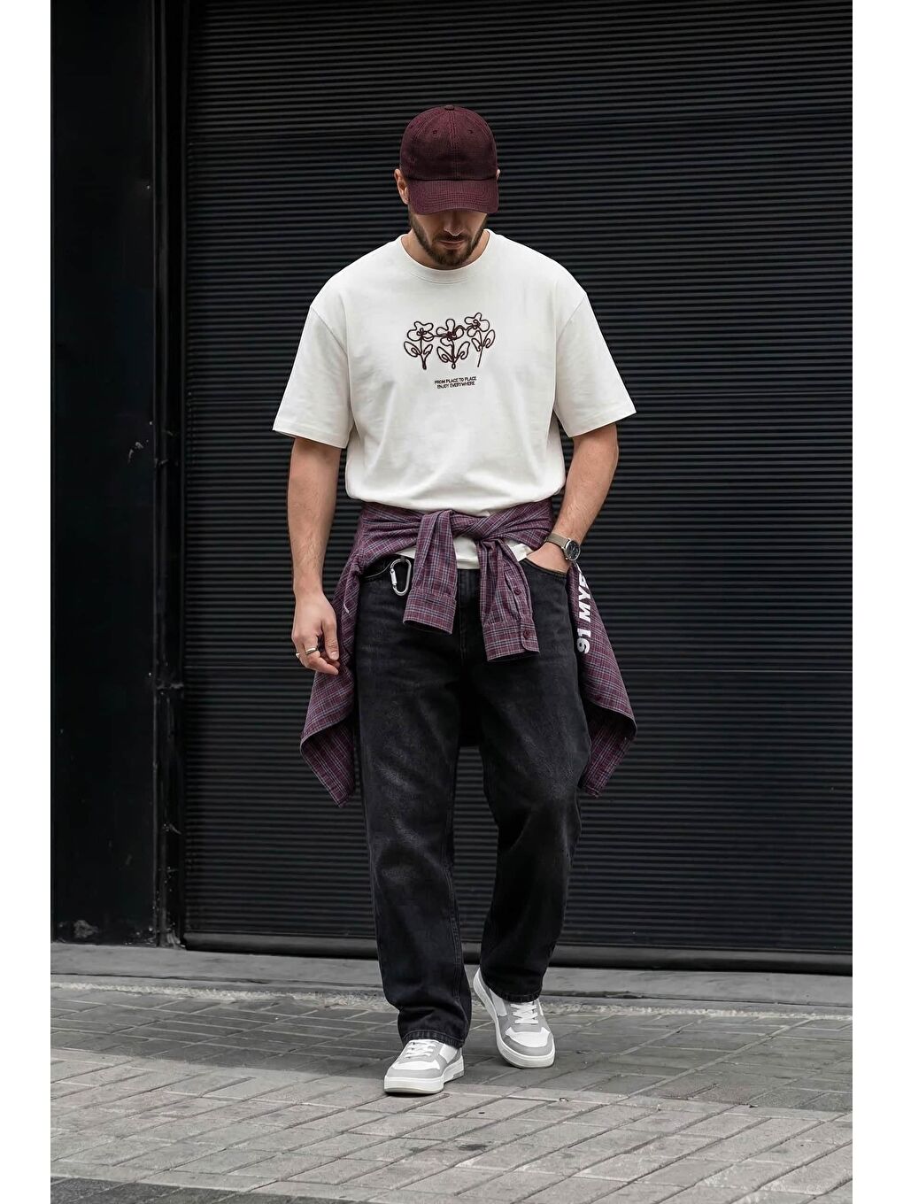 Erkek Relaxed Straight Fit Basic Jean Siyah-2