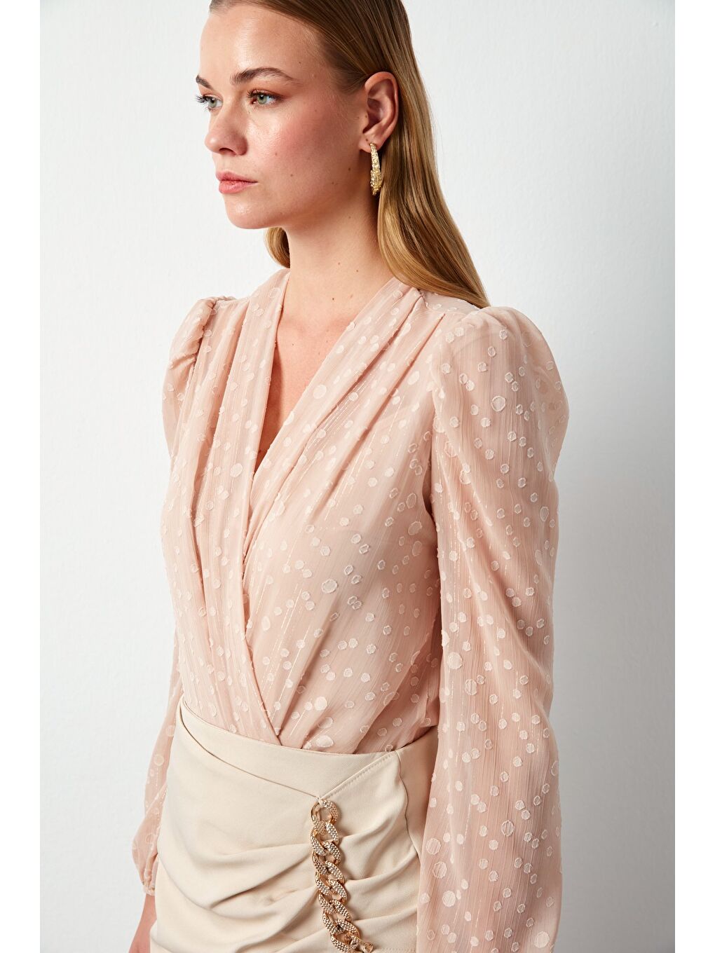 Pembe Desenli Kruvaze Bodysuit Bluz - Pudra-1