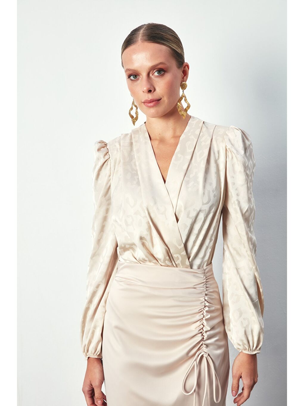 Kruvaze Desenli Bodysuit Bluz - Bej-2