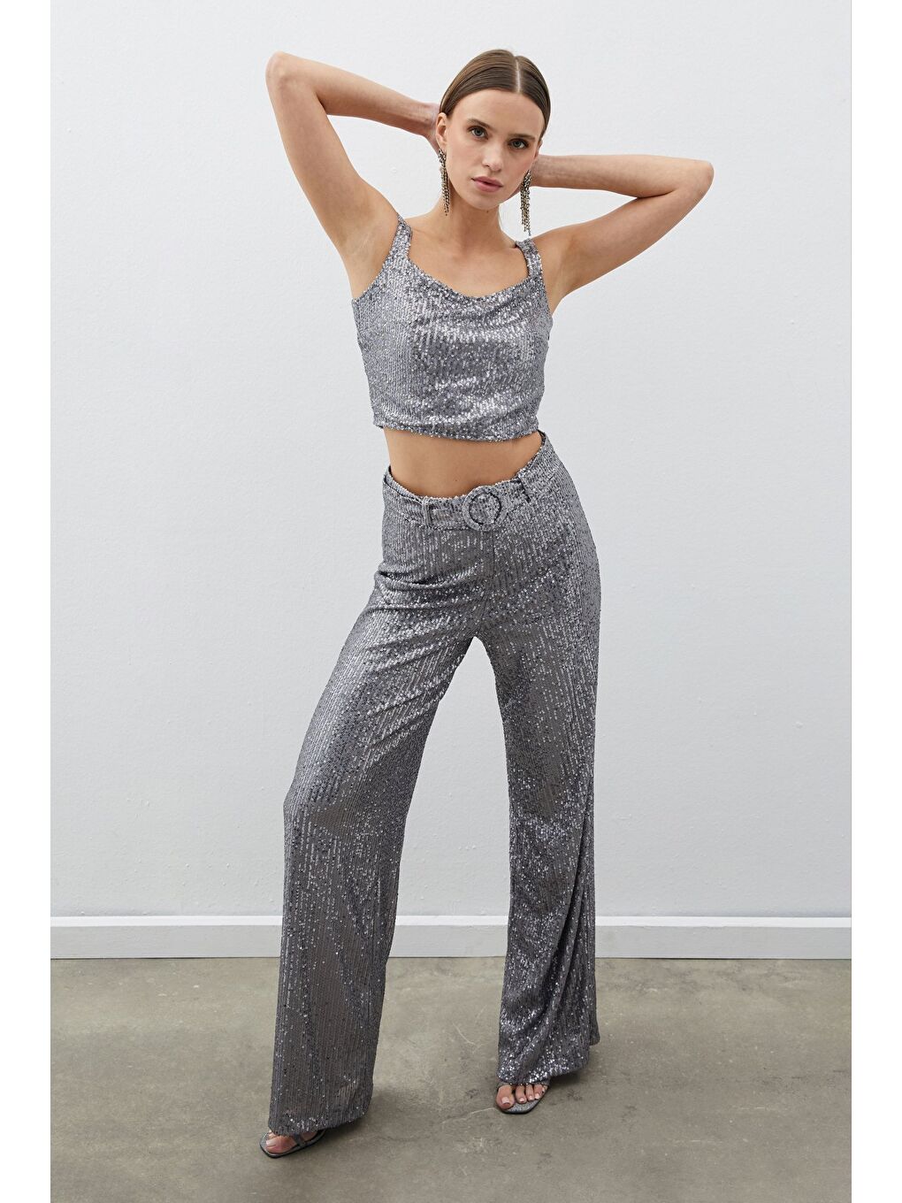 SATEEN Gri Payetli Crop Bluz - Gümüş - 4