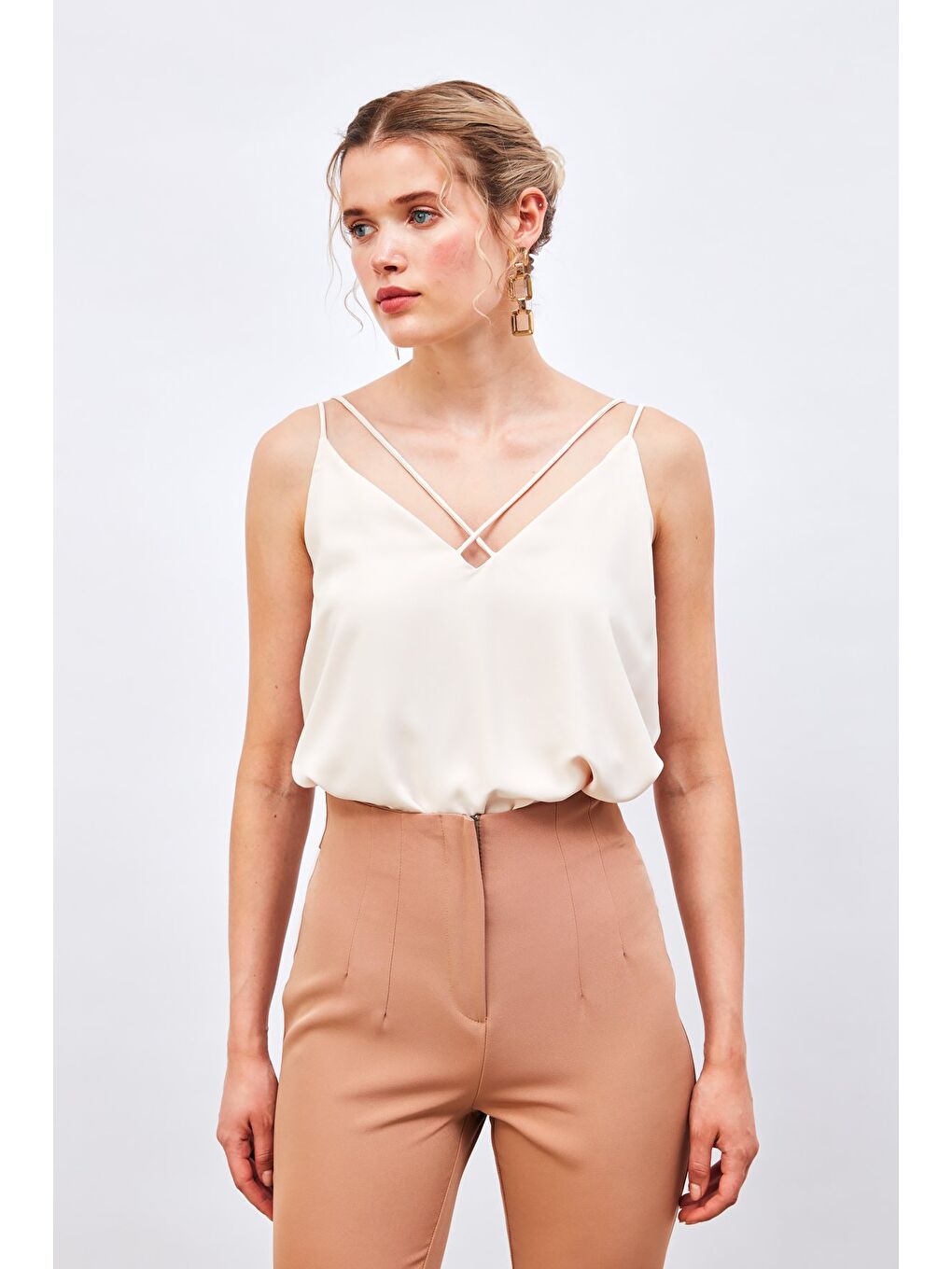 Çapraz İp Askılı Bluz - Bej-1