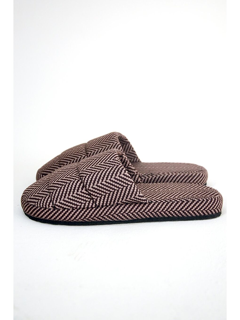 Kahverengi Önü Kapalı Termal Taban Erkek Ev Terliği 001-36-21YN