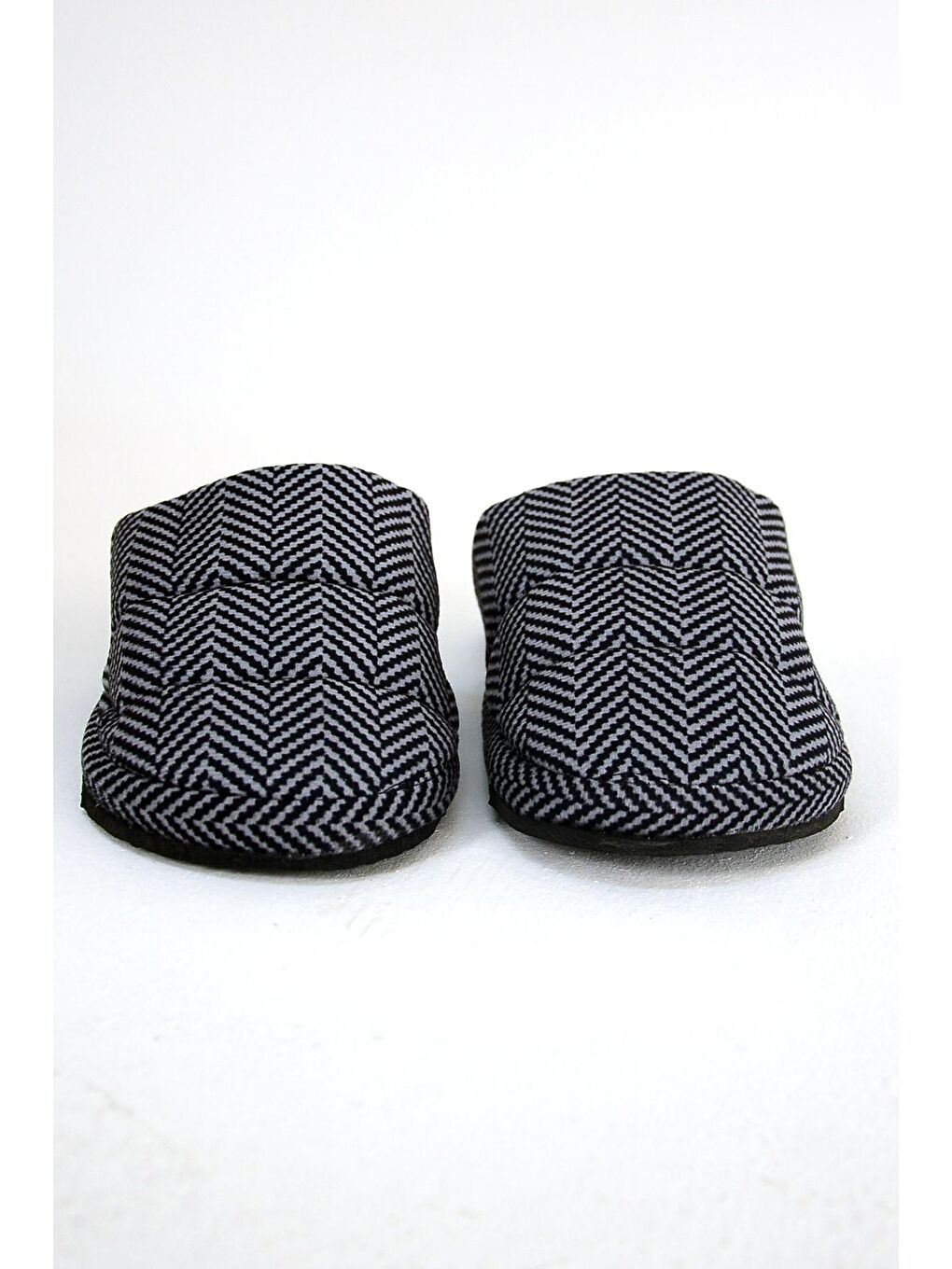 Gri Önü Kapalı Termal Taban Erkek Ev Terliği 001-36-21YN