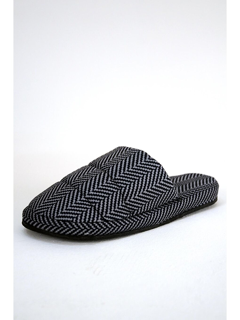 Gri Önü Kapalı Termal Taban Erkek Ev Terliği 001-36-21YN-2