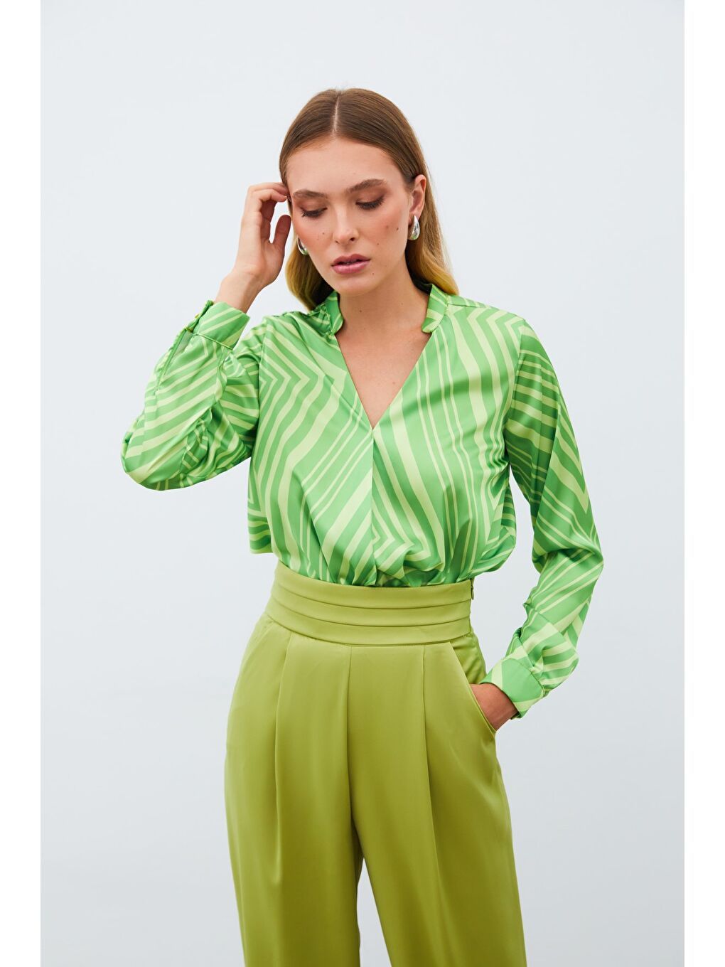Kruvaze Desenli Bluz - Yeşil-2