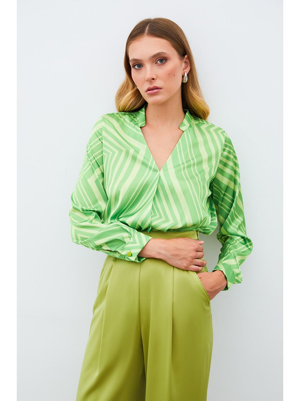 Kruvaze Desenli Bluz - Yeşil-3
