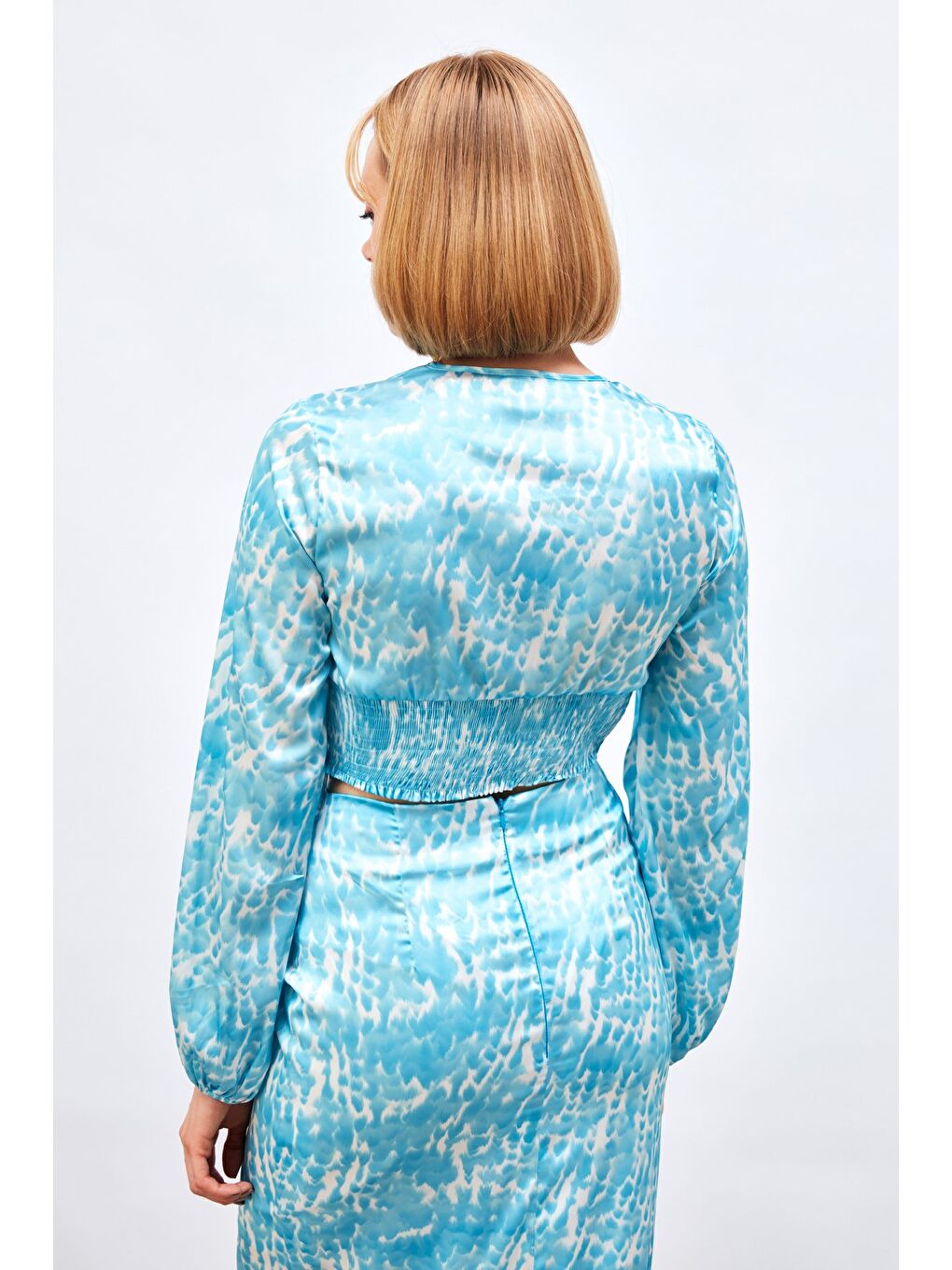 Düğüm Detaylı Desenli Bluz - Turkuaz-6