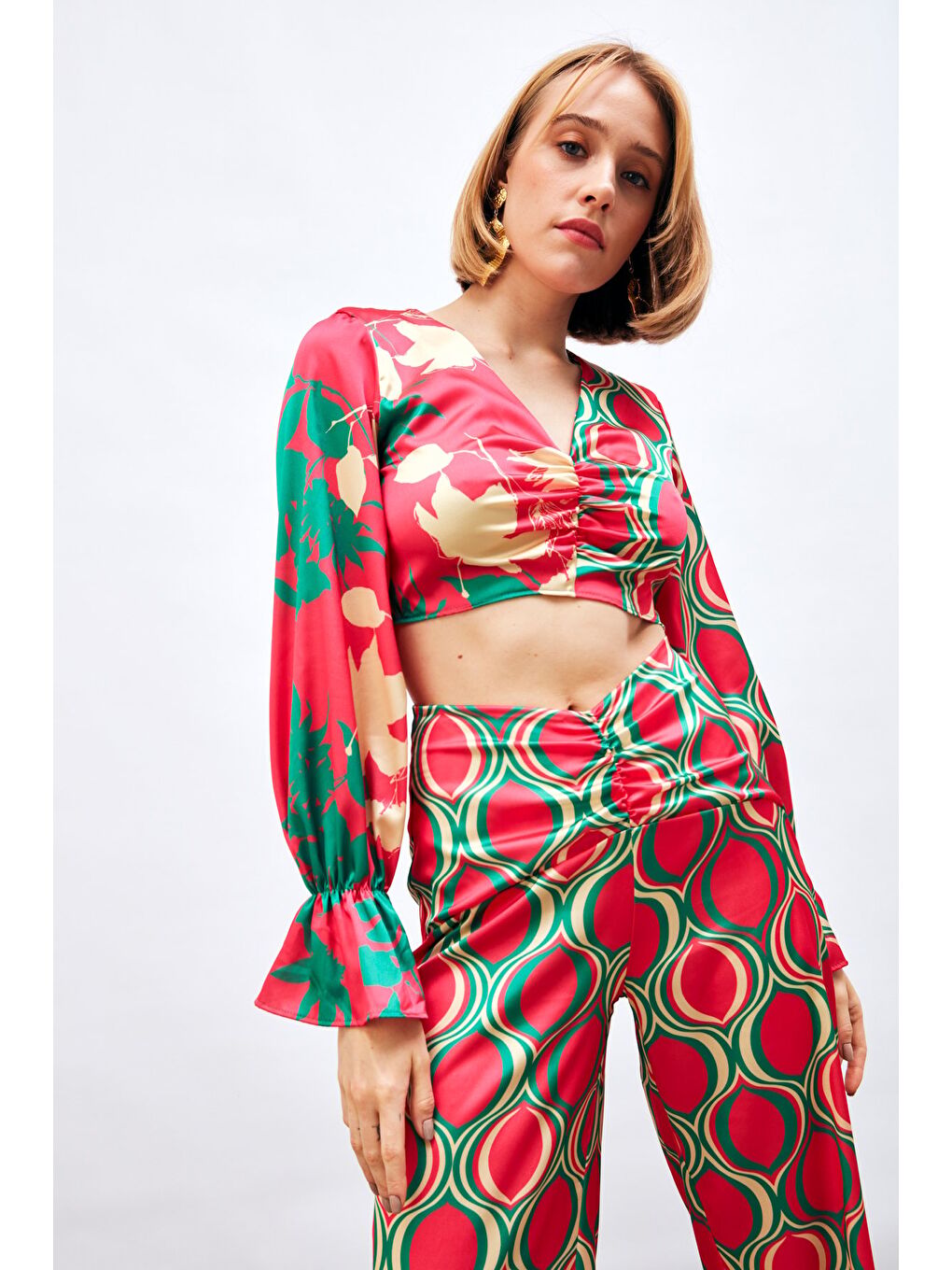 Büzgü Detaylı Desenli Bluz - Fuşya-1