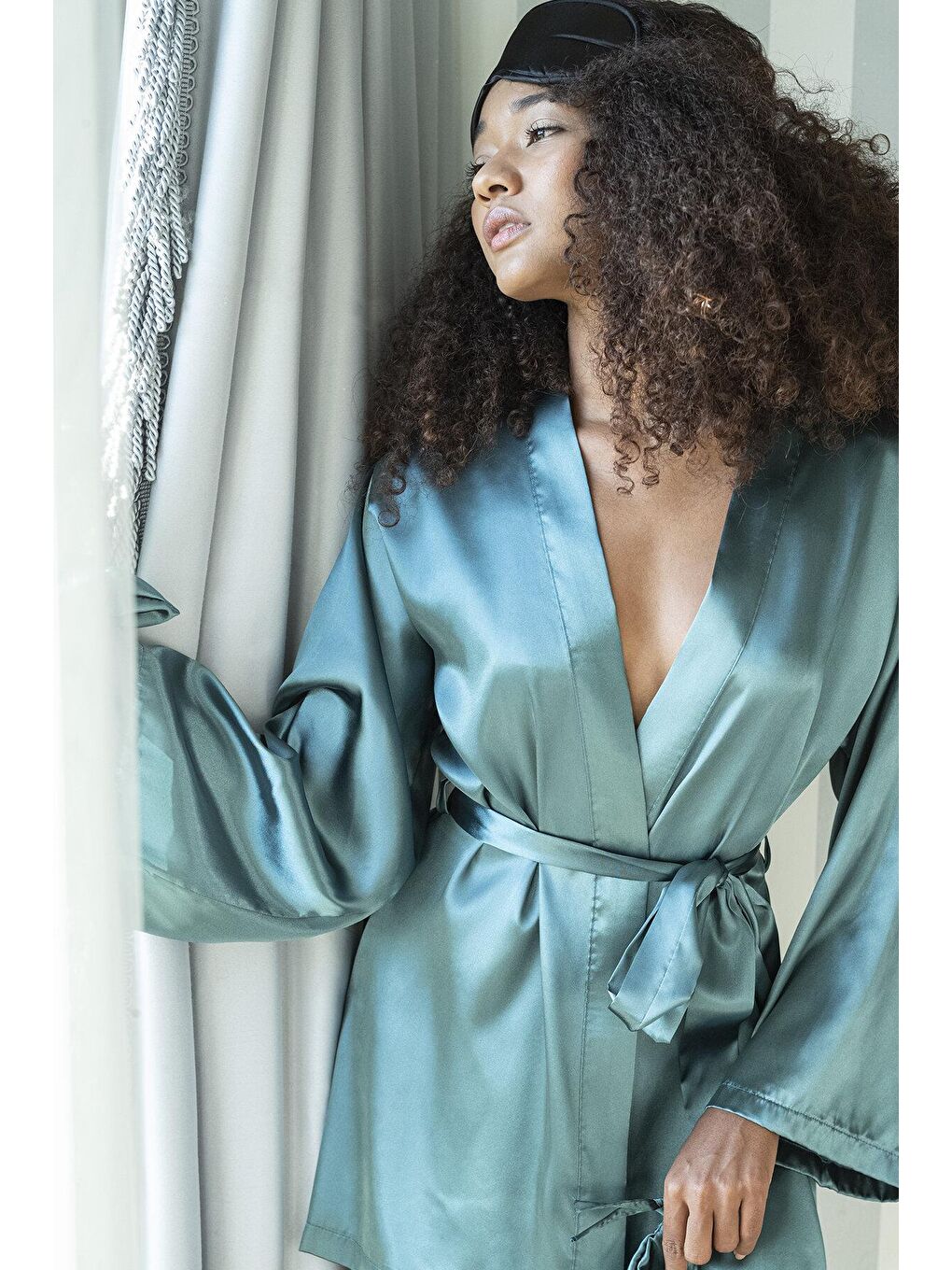 Saten 8'li Sabahlıklı Dantelli Pijama Takımı Yeşil-1