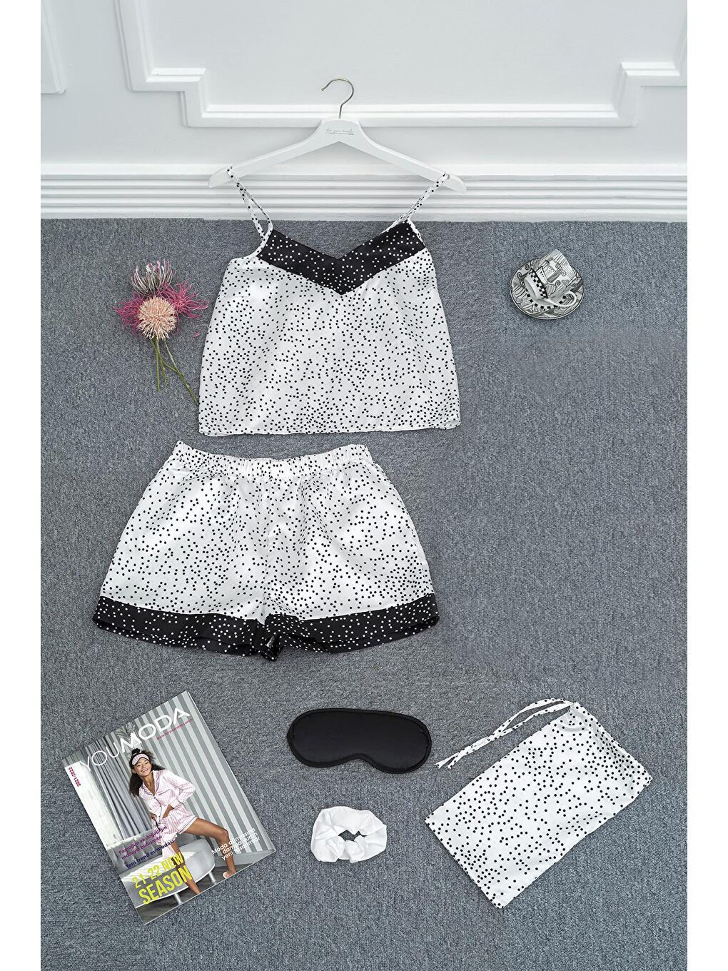 5'li Puantiyeli Baskılı Ekru Atlet Şort Takım